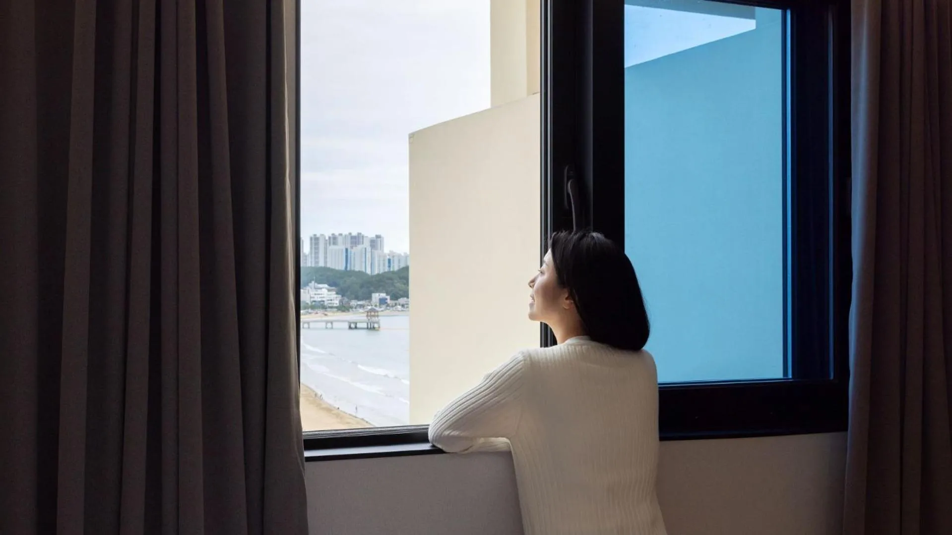 Sea view in Hound Hotel Pohang Yeongildae