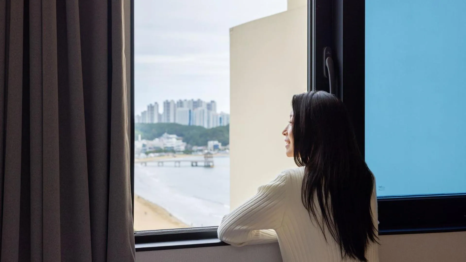 Sea view in Hound Hotel Pohang Yeongildae