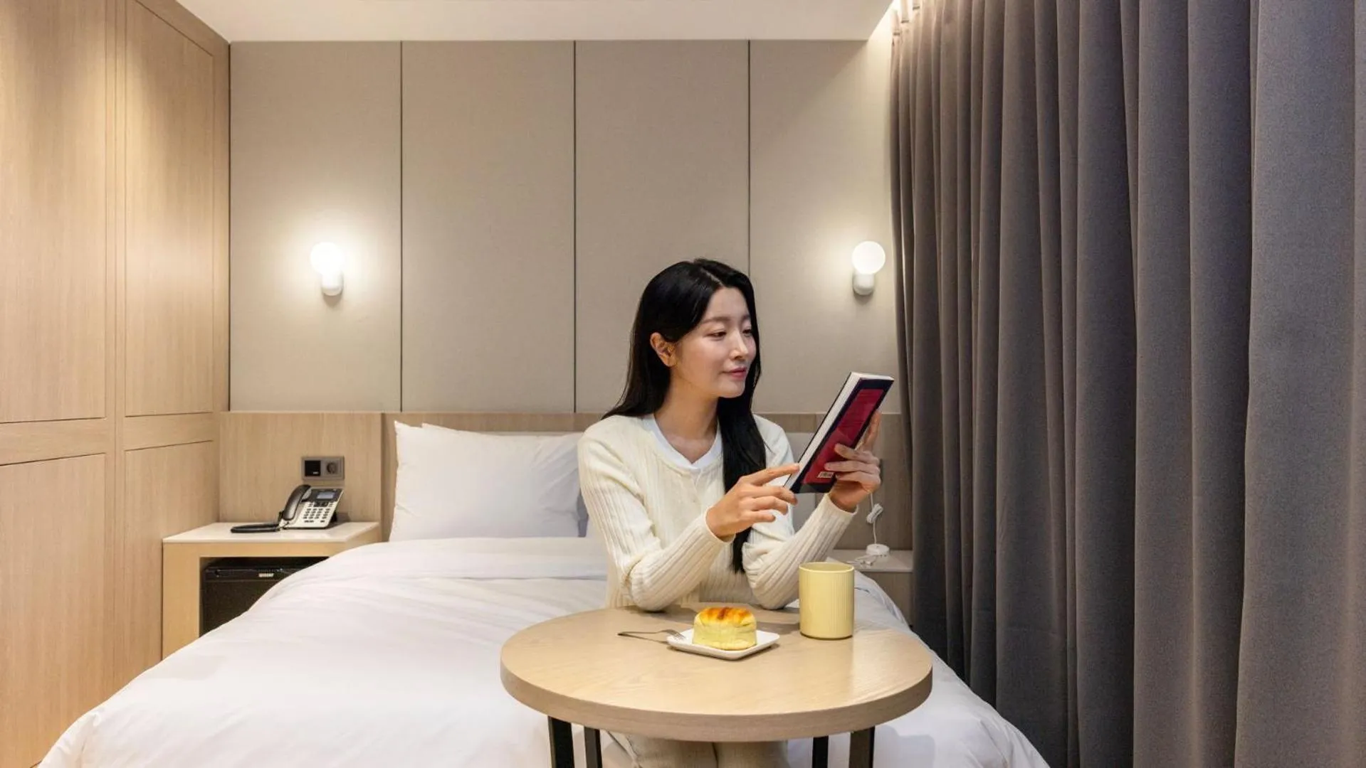 Bedroom, Bed in Hound Hotel Pohang Yeongildae
