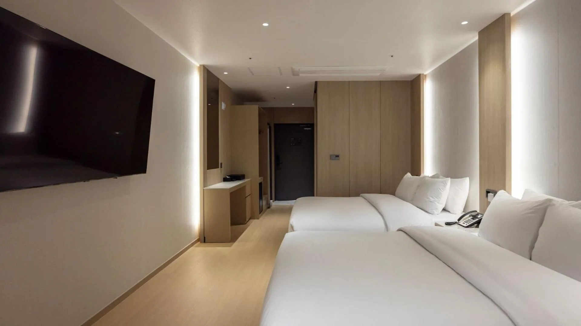 Bedroom, Bed in Hound Hotel Pohang Yeongildae