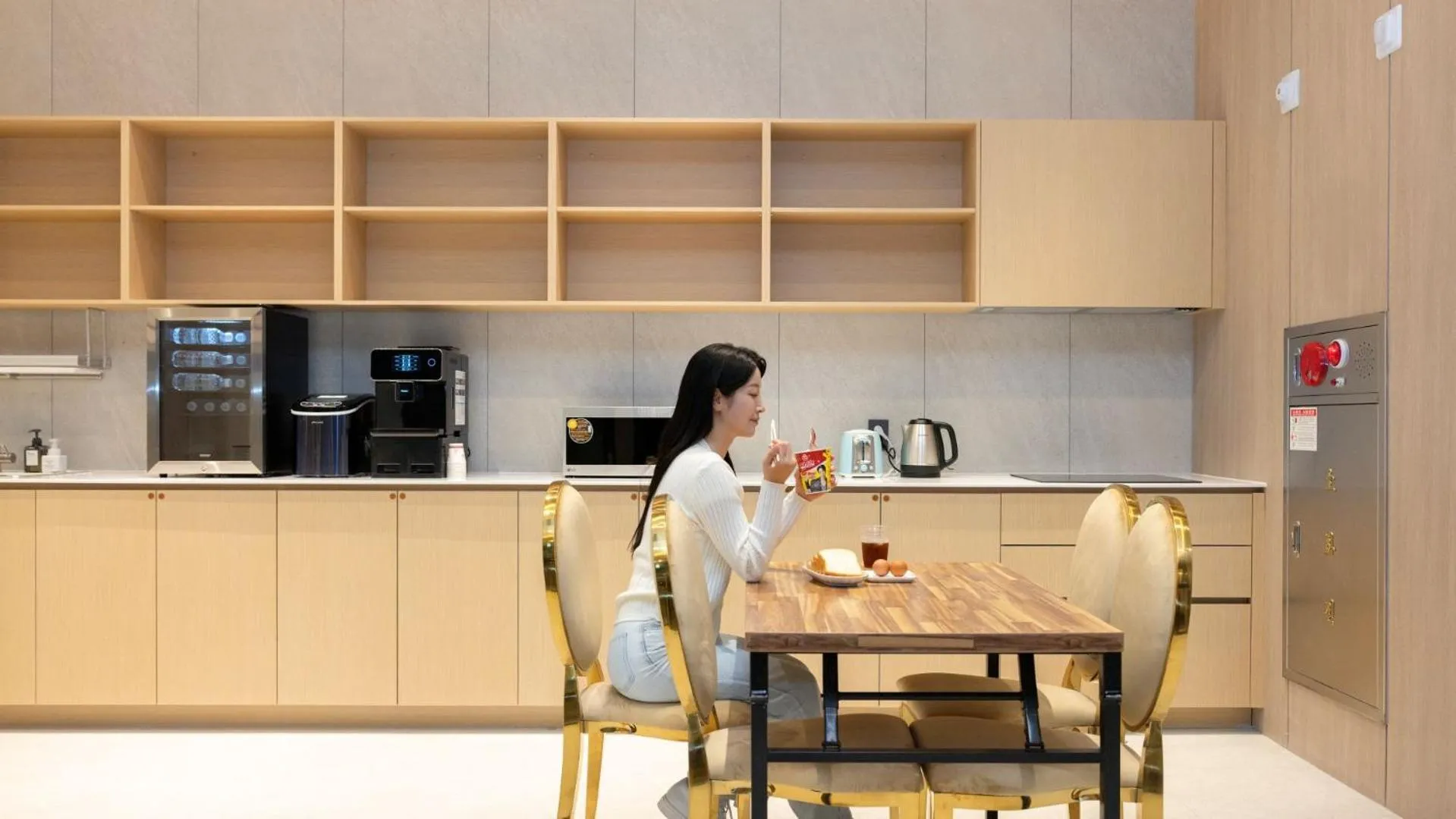 Dining area in Hound Hotel Pohang Yeongildae