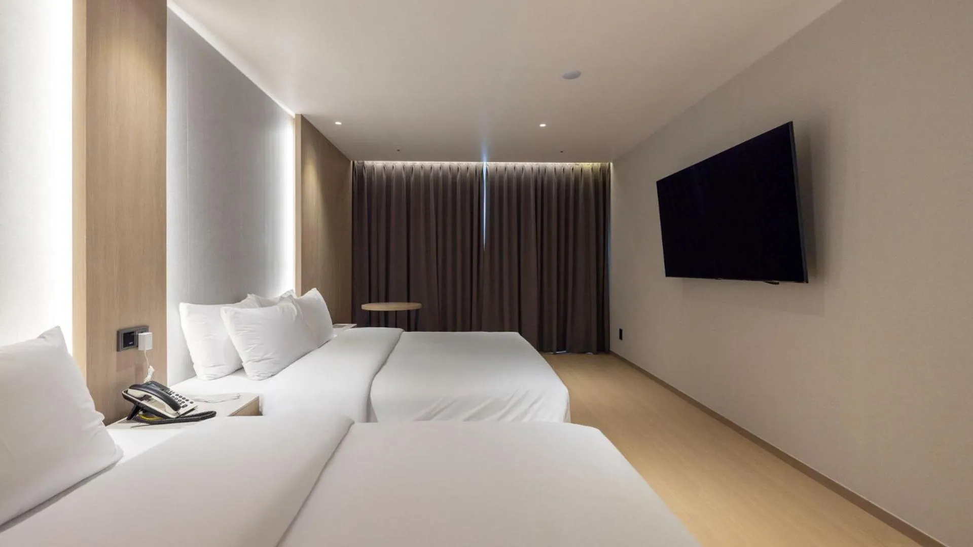 Bedroom, Bed in Hound Hotel Pohang Yeongildae