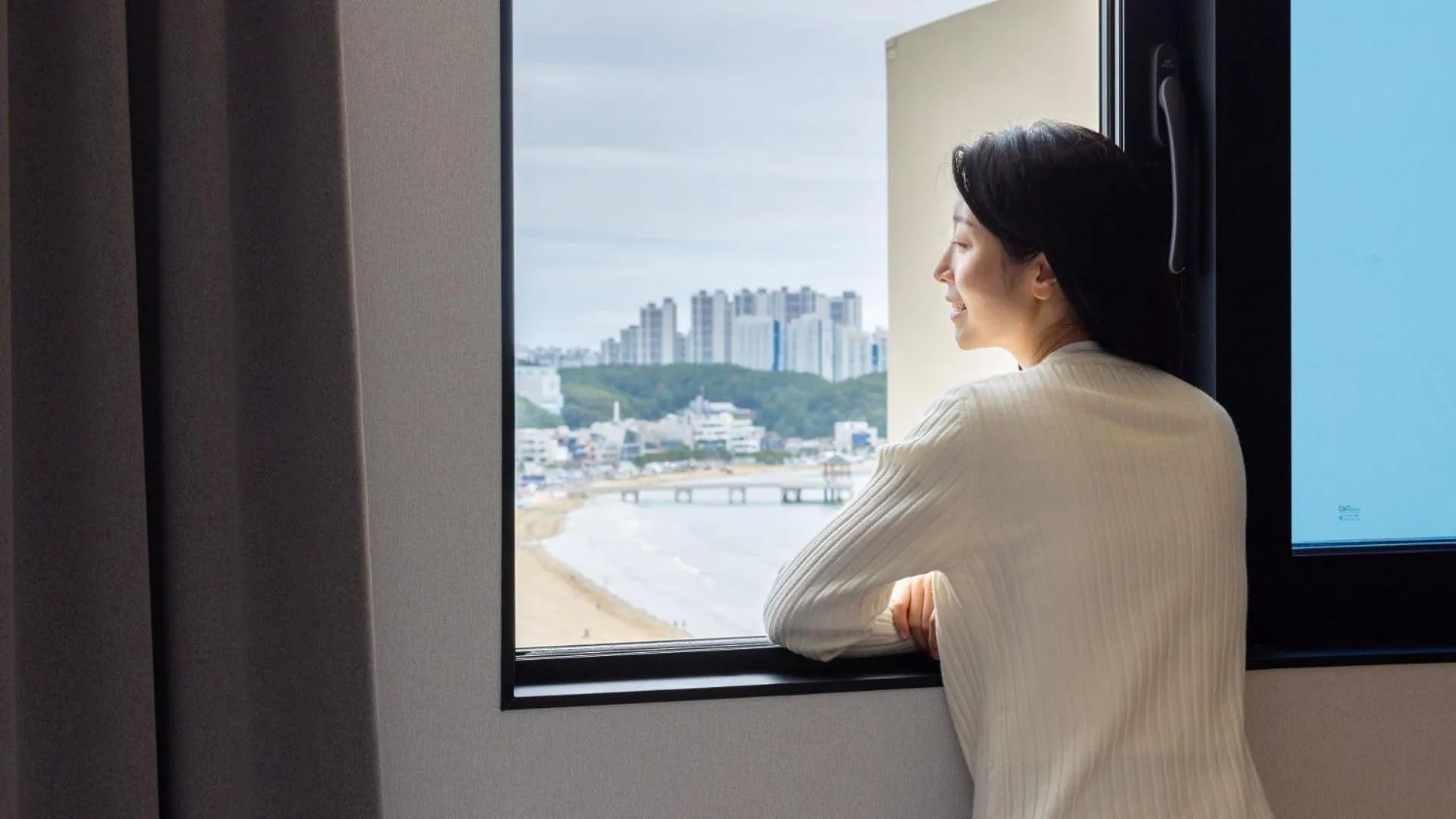 Sea view in Hound Hotel Pohang Yeongildae