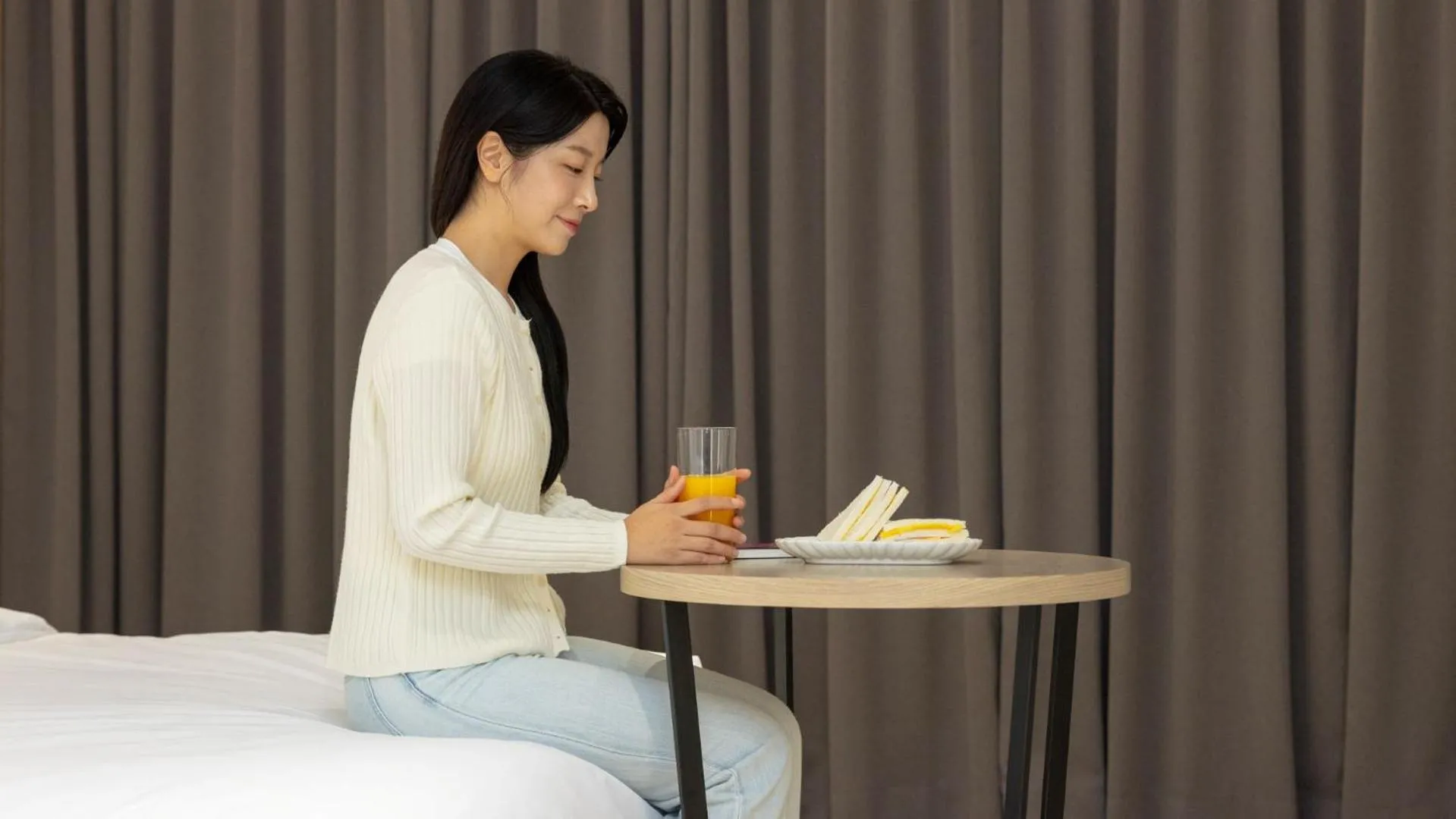 Photo of the whole room in Hound Hotel Pohang Yeongildae