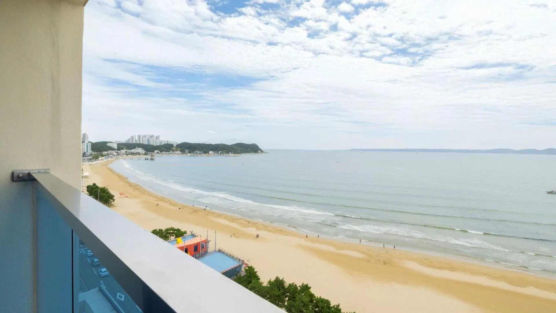 Sea view in Hound Hotel Pohang Yeongildae
