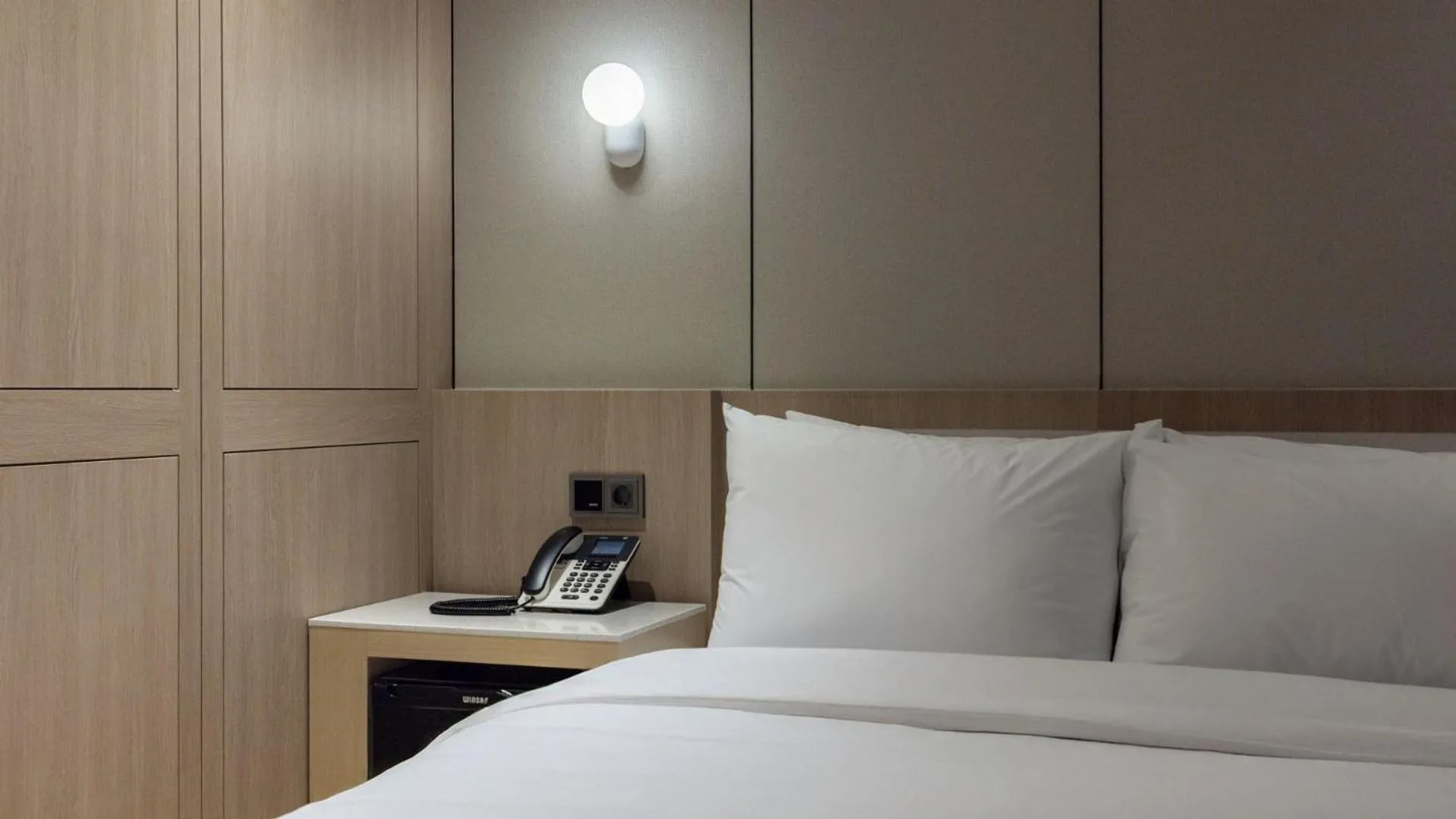 Bedroom, Bed in Hound Hotel Pohang Yeongildae
