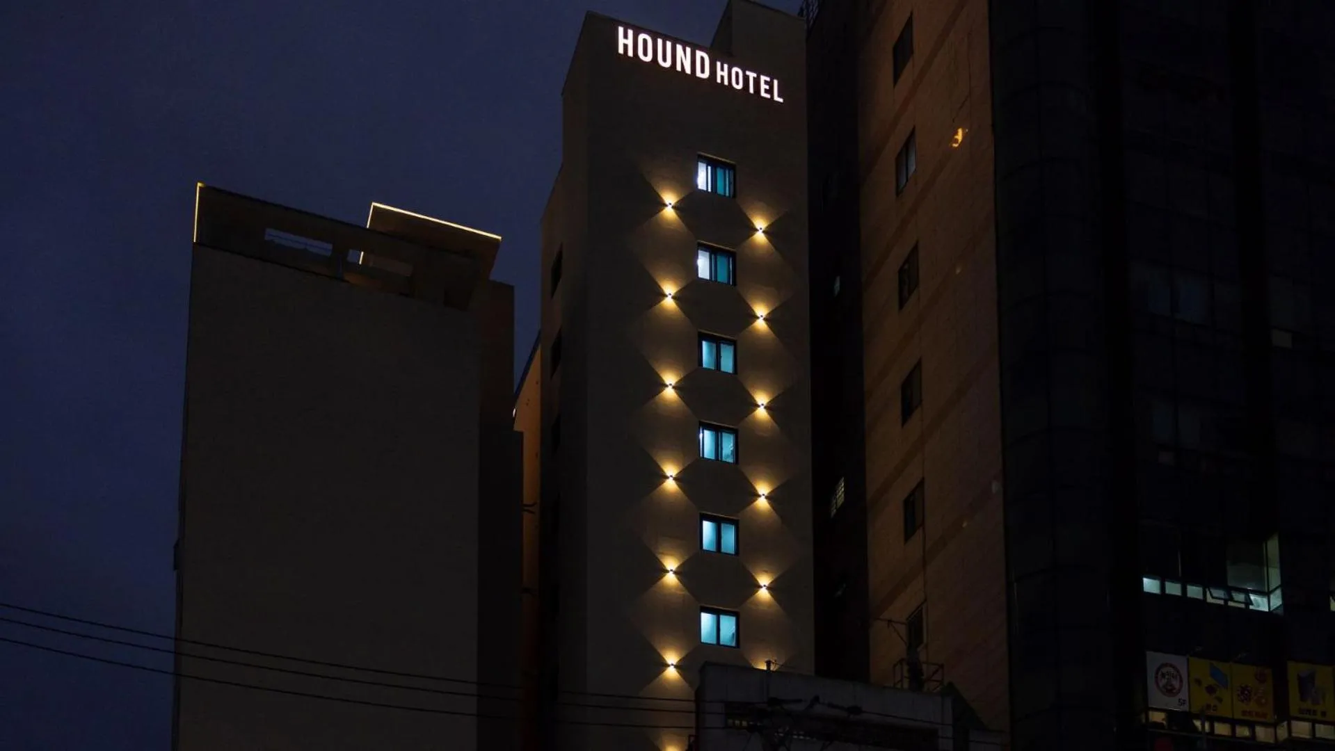 Property building in Hound Hotel Pohang Yeongildae