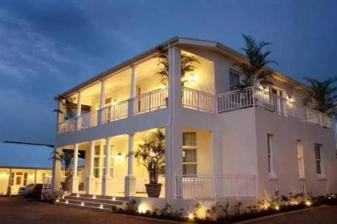 Property building in Luxe Avondale Boutique Hotel