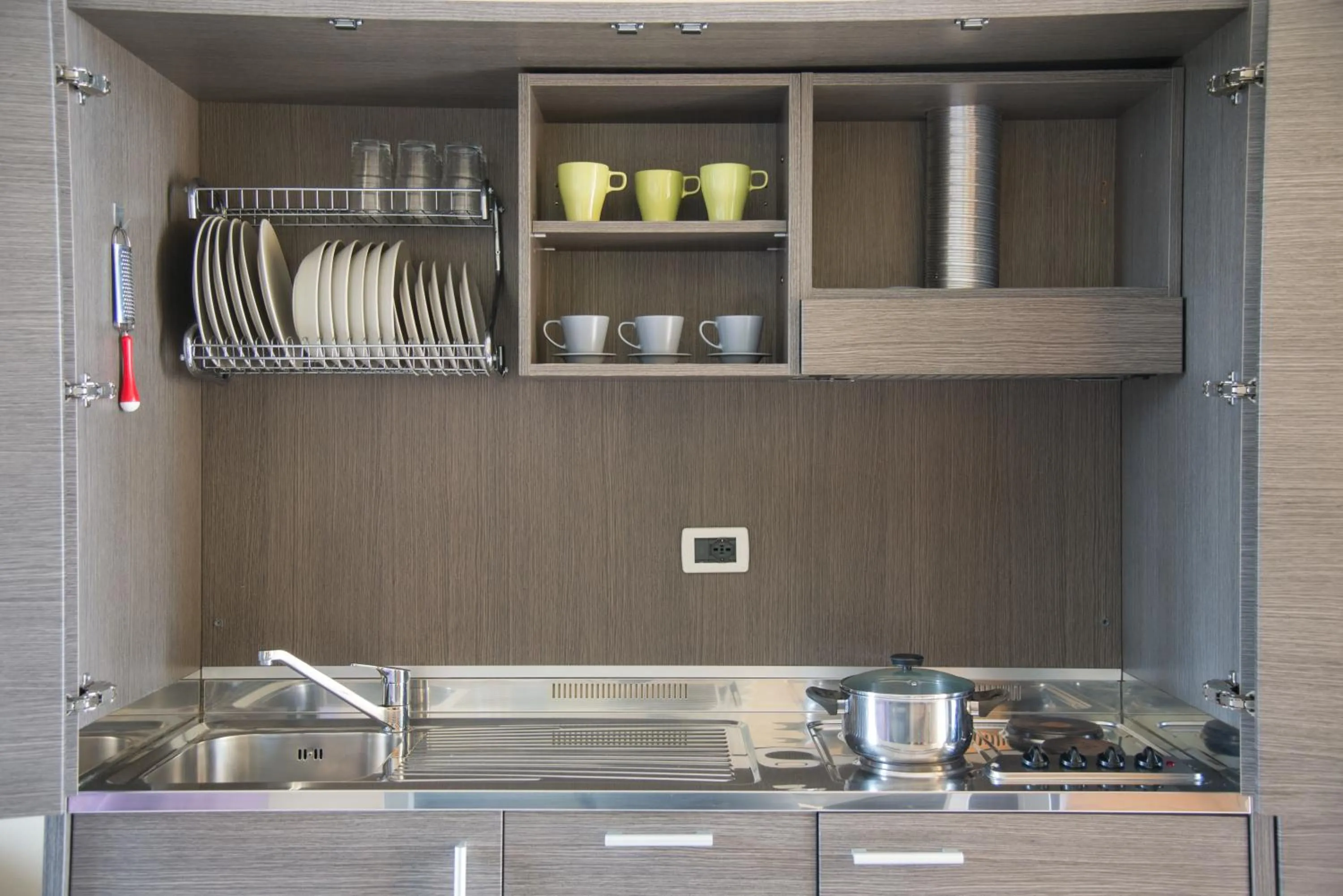 Kitchen or kitchenette in Residence Colombo