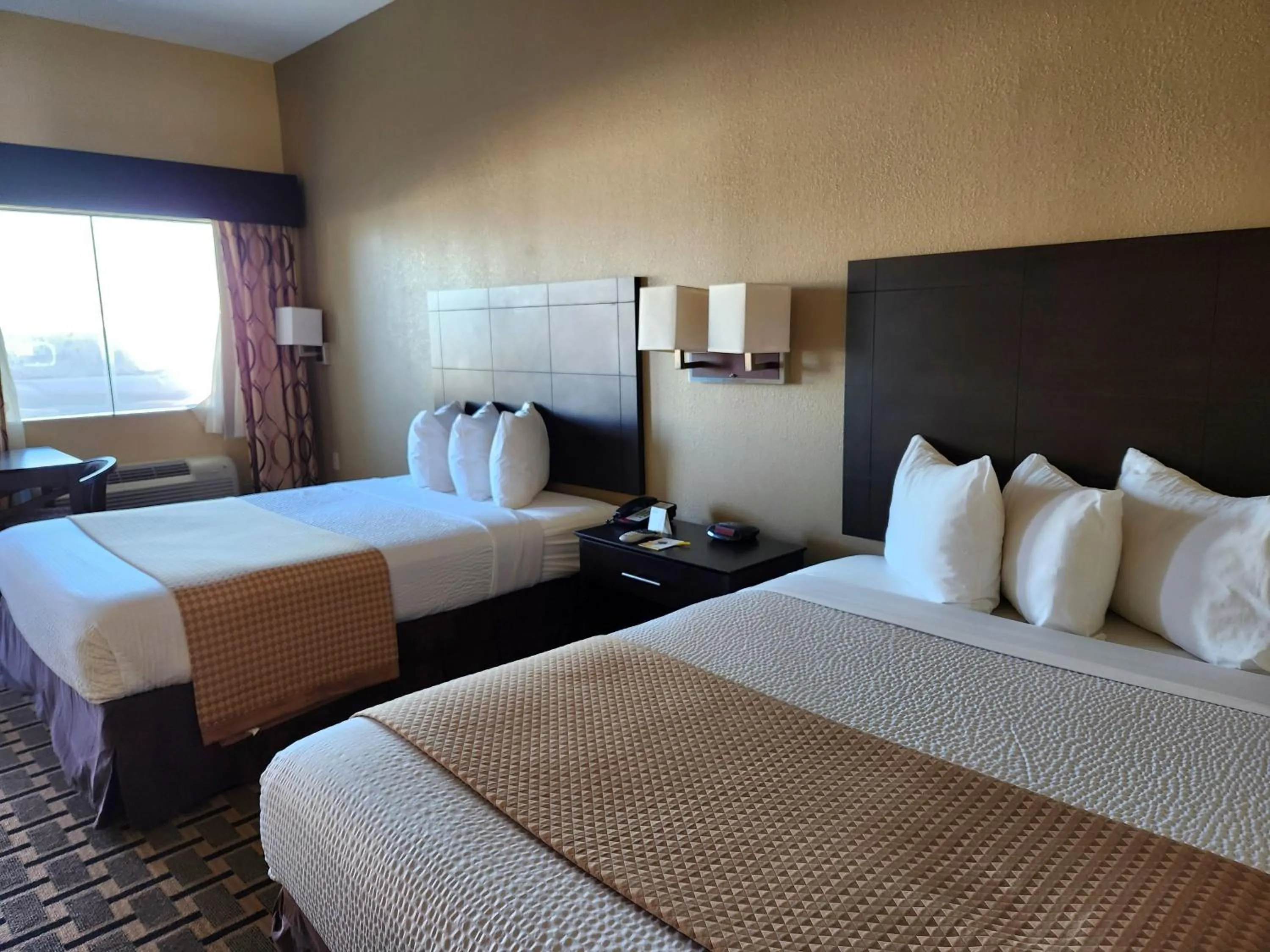 Bedroom, Bed in Days Inn by Wyndham Baytown East