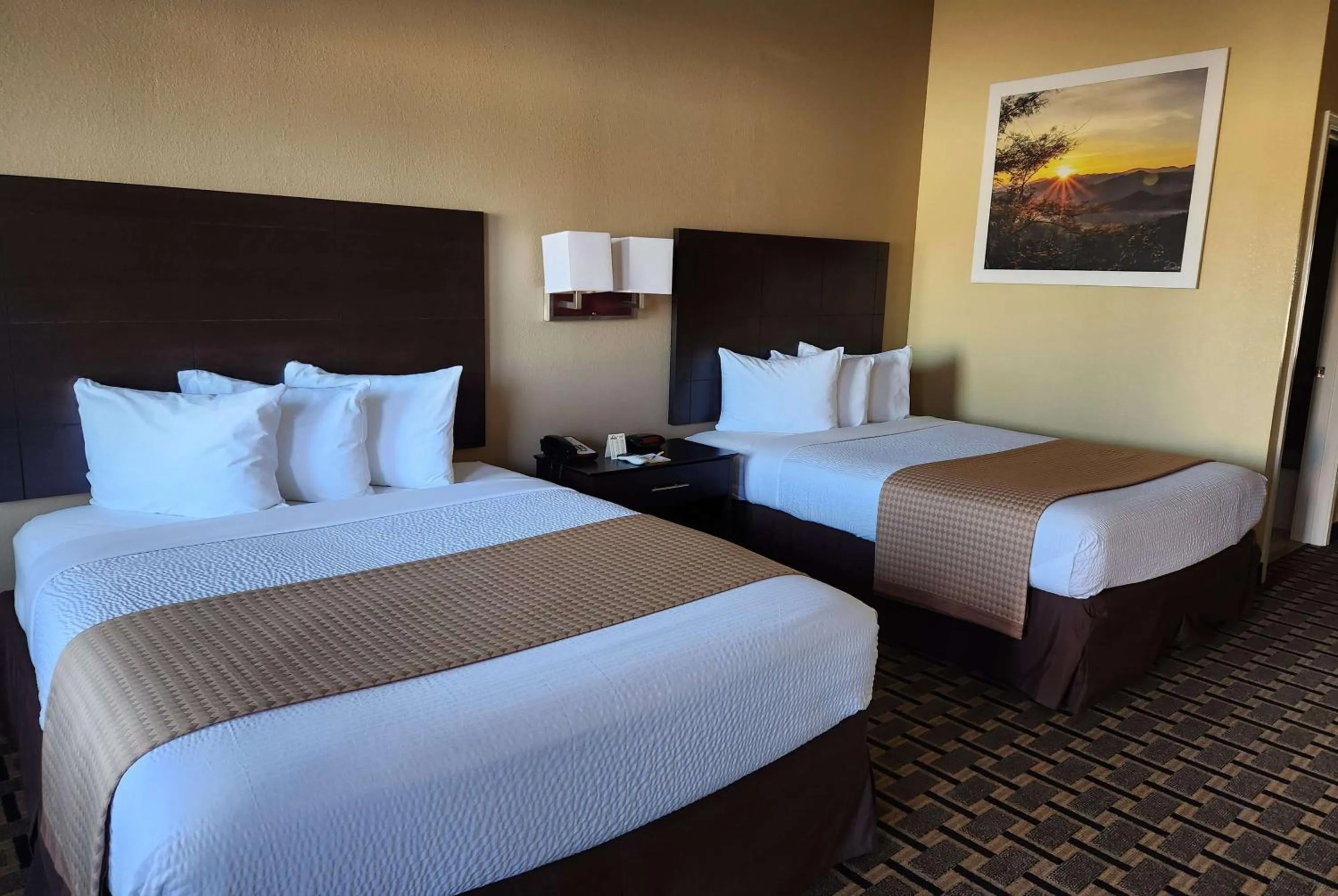 Photo of the whole room, Bed in Days Inn by Wyndham Baytown East