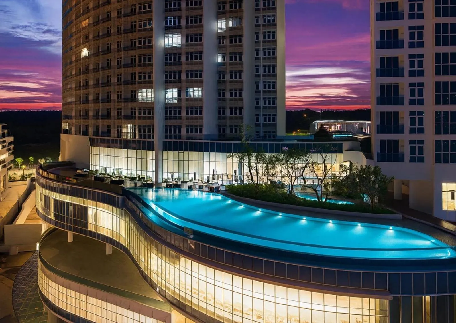 UH FLAT HOTELS & RESORTS Pinetree