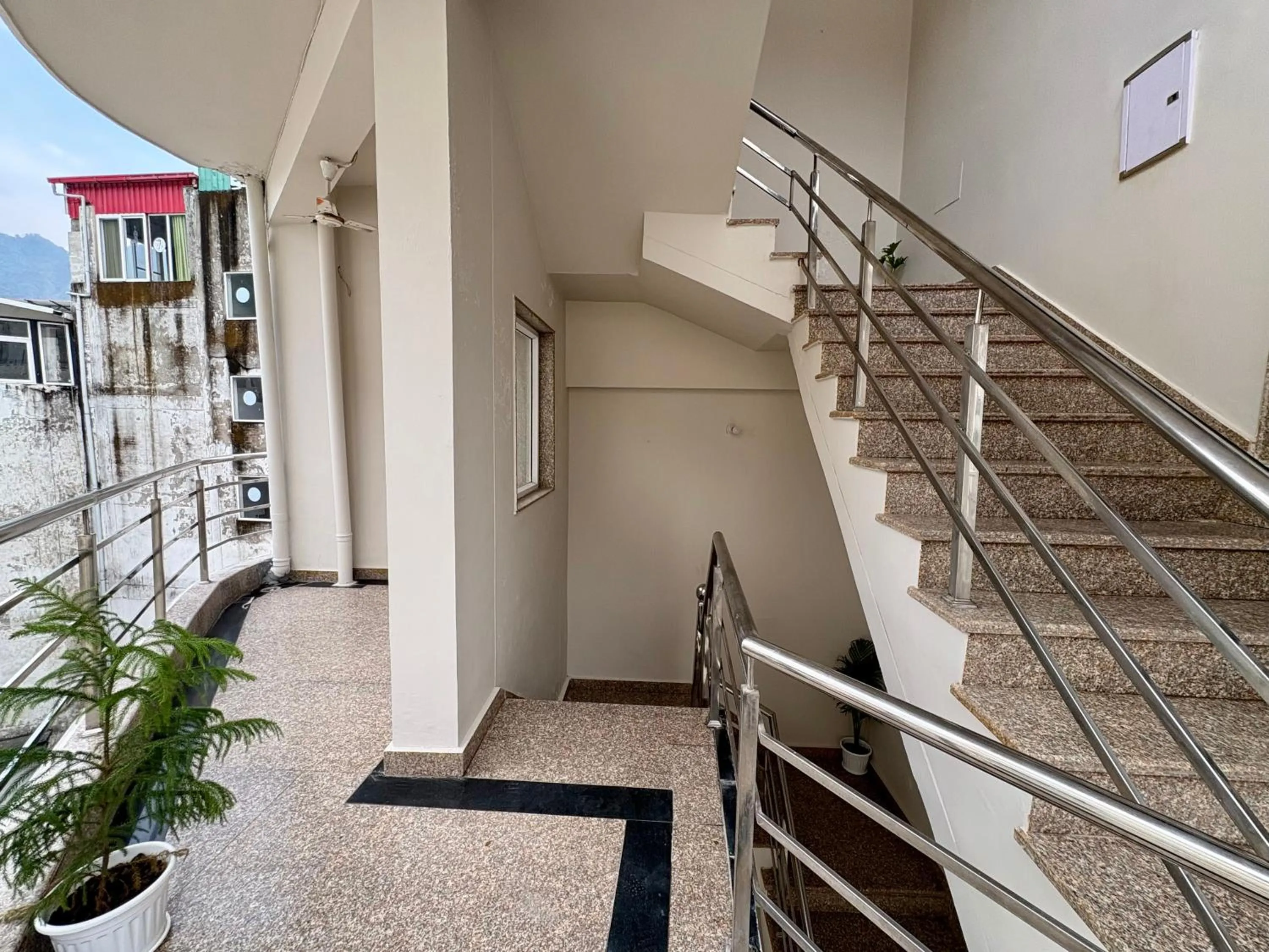 Facade/entrance in Zuna Stayz Tapovan Rishikesh