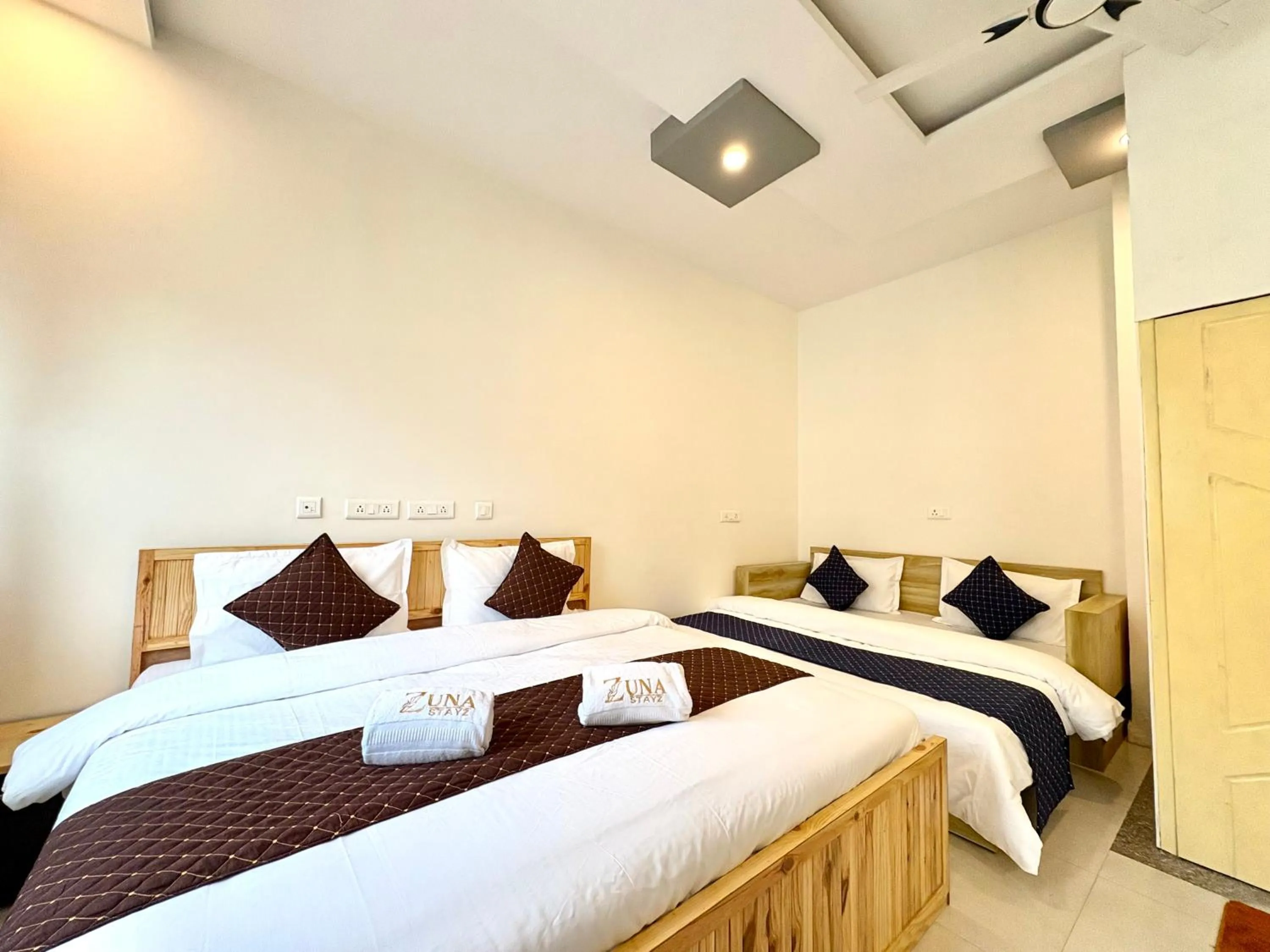 Bedroom, Bed in Zuna Stayz Tapovan Rishikesh