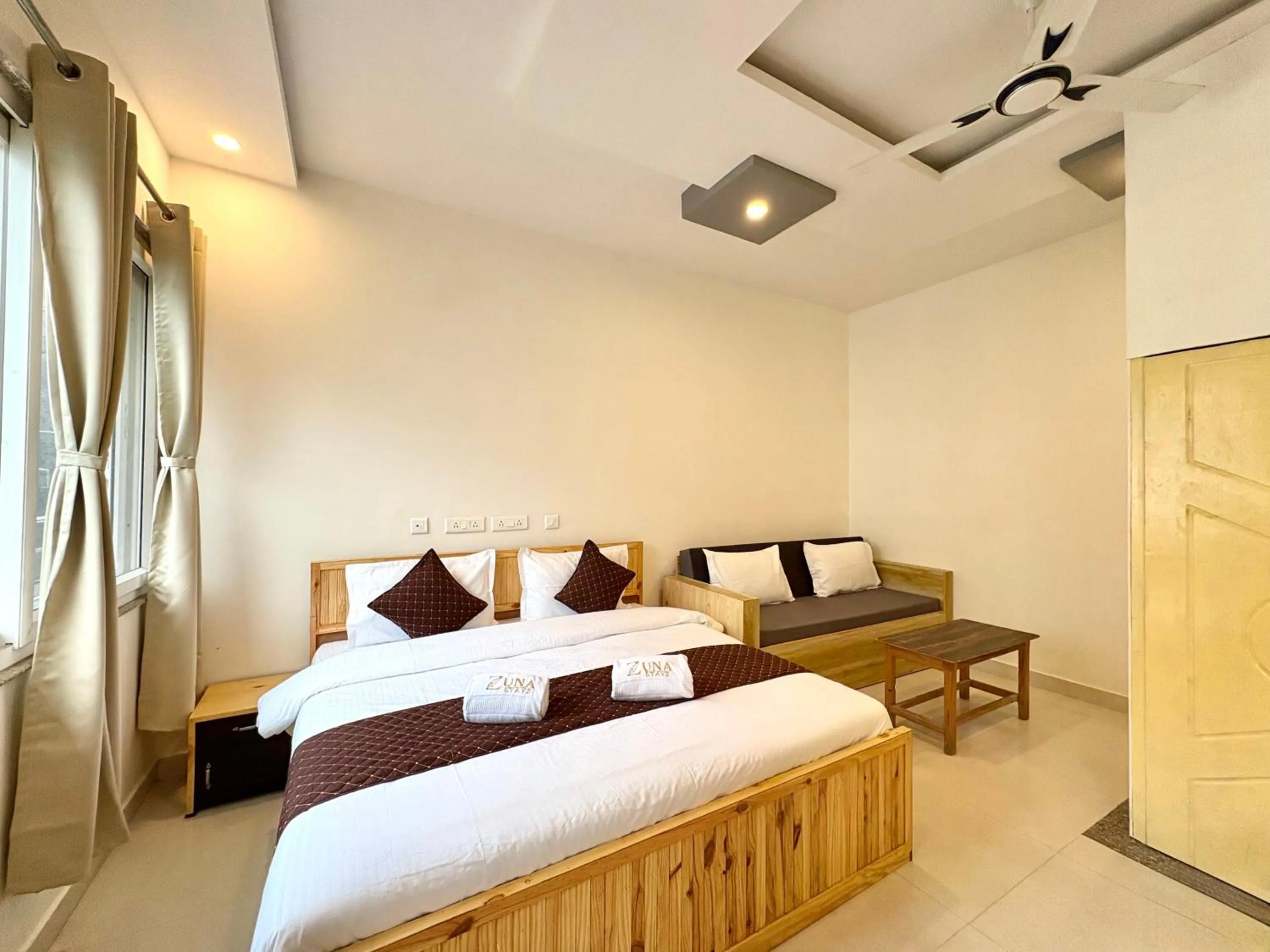 Bedroom, Bed in Zuna Stayz Tapovan Rishikesh