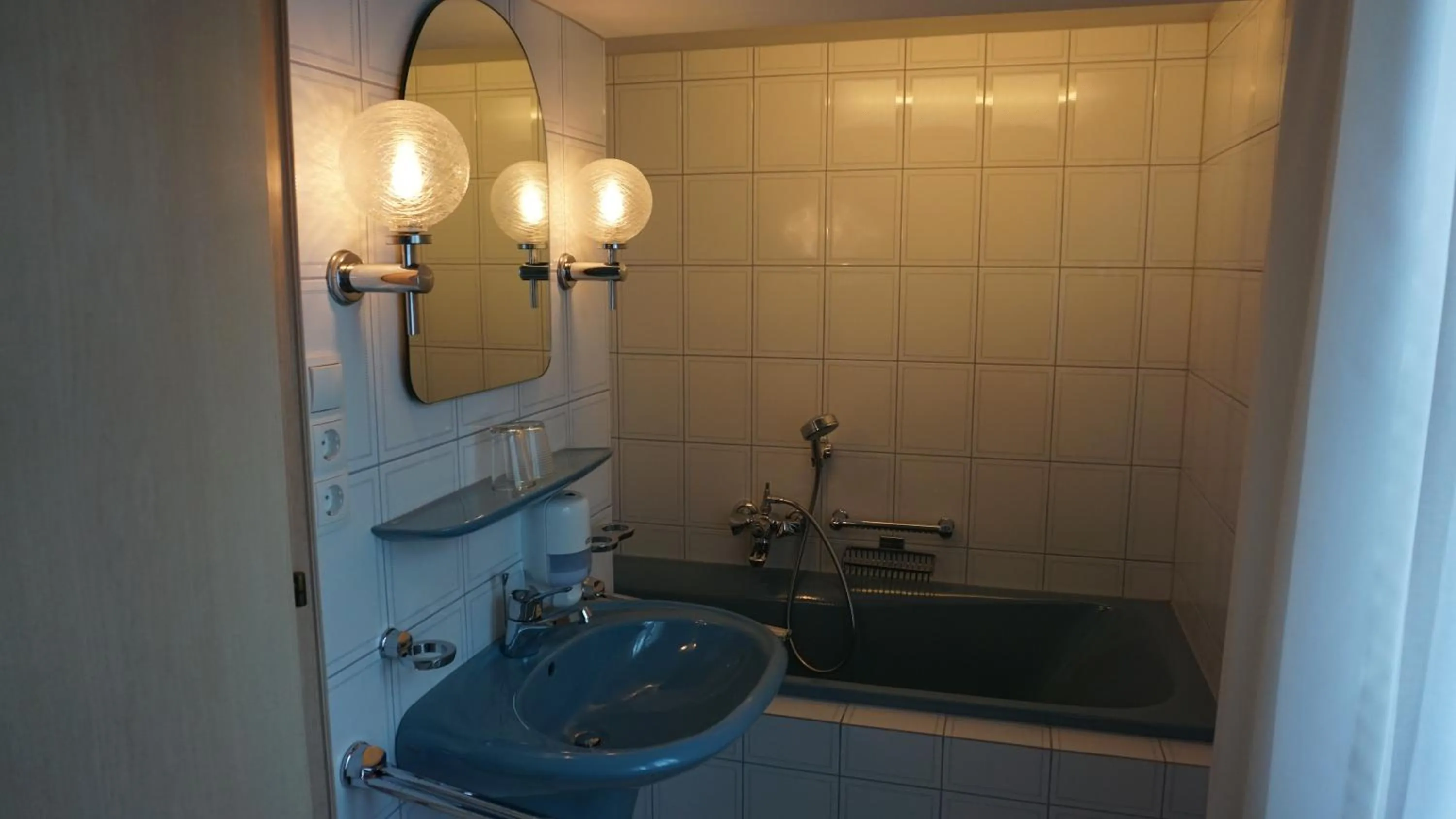 Bathroom in Waldrast Bed & Breakfast