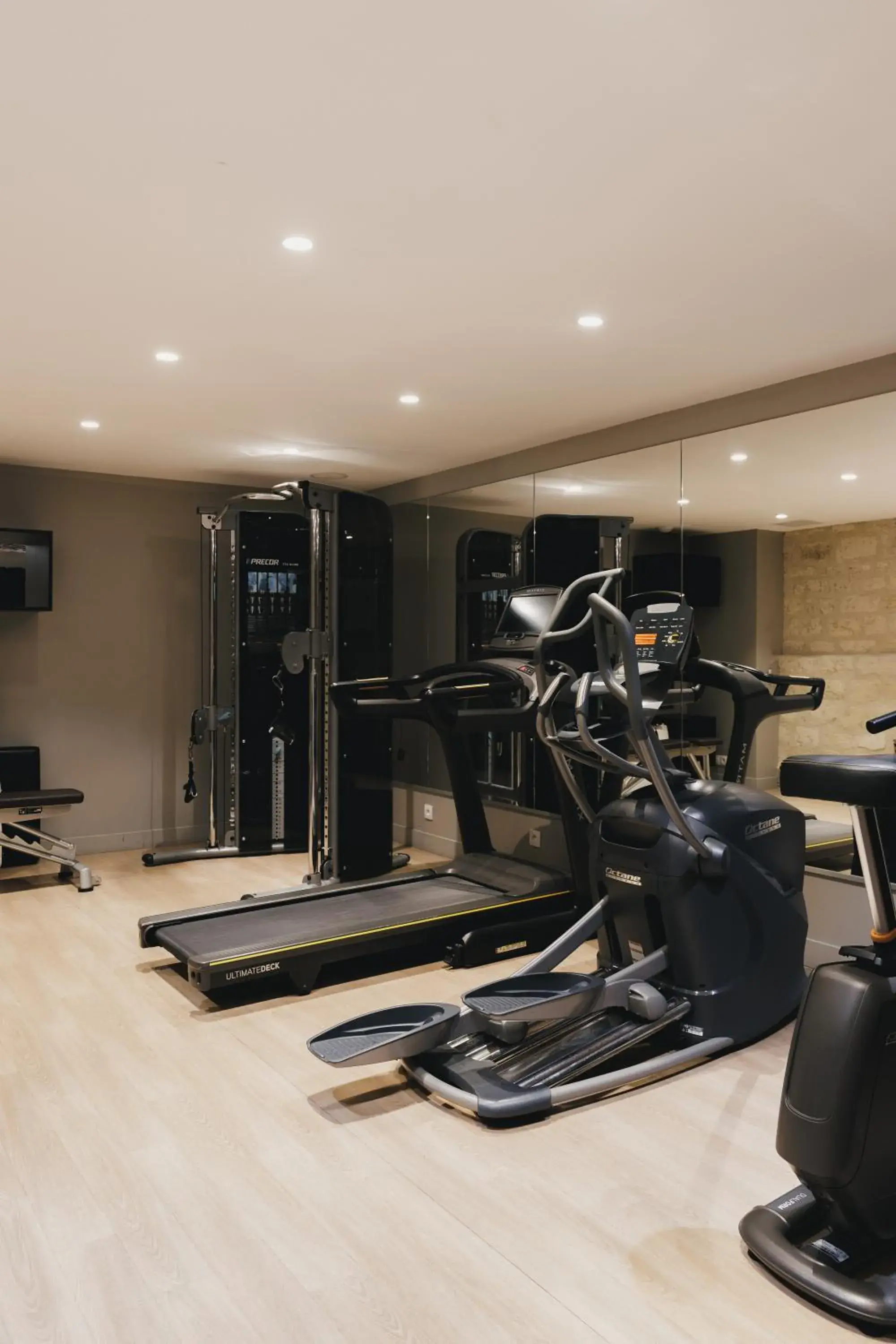 Fitness centre/facilities in Hôtel Opéra Liège Fitness centre/facilities in Hôtel Opéra Liège