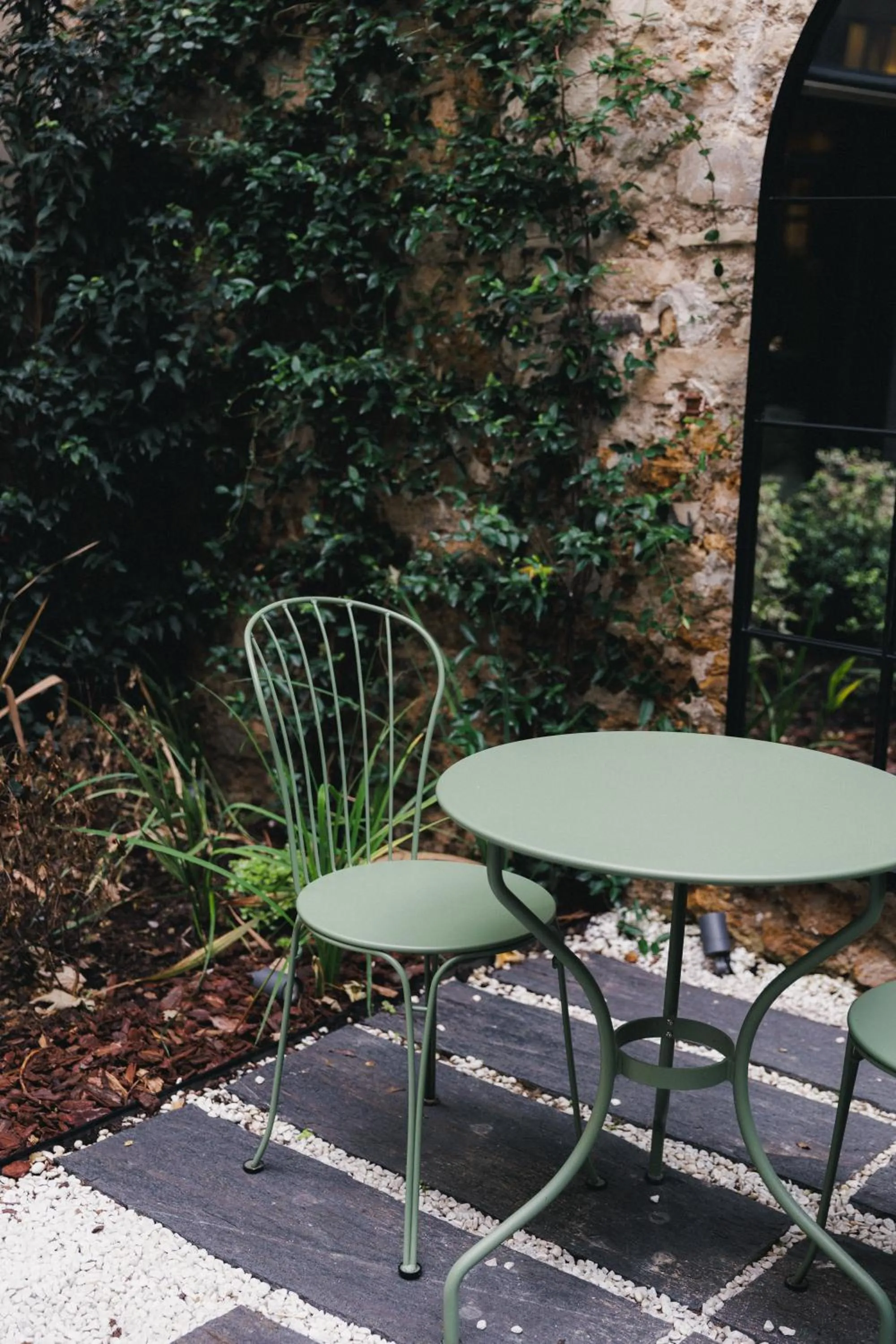 Patio in Hôtel Opéra Liège