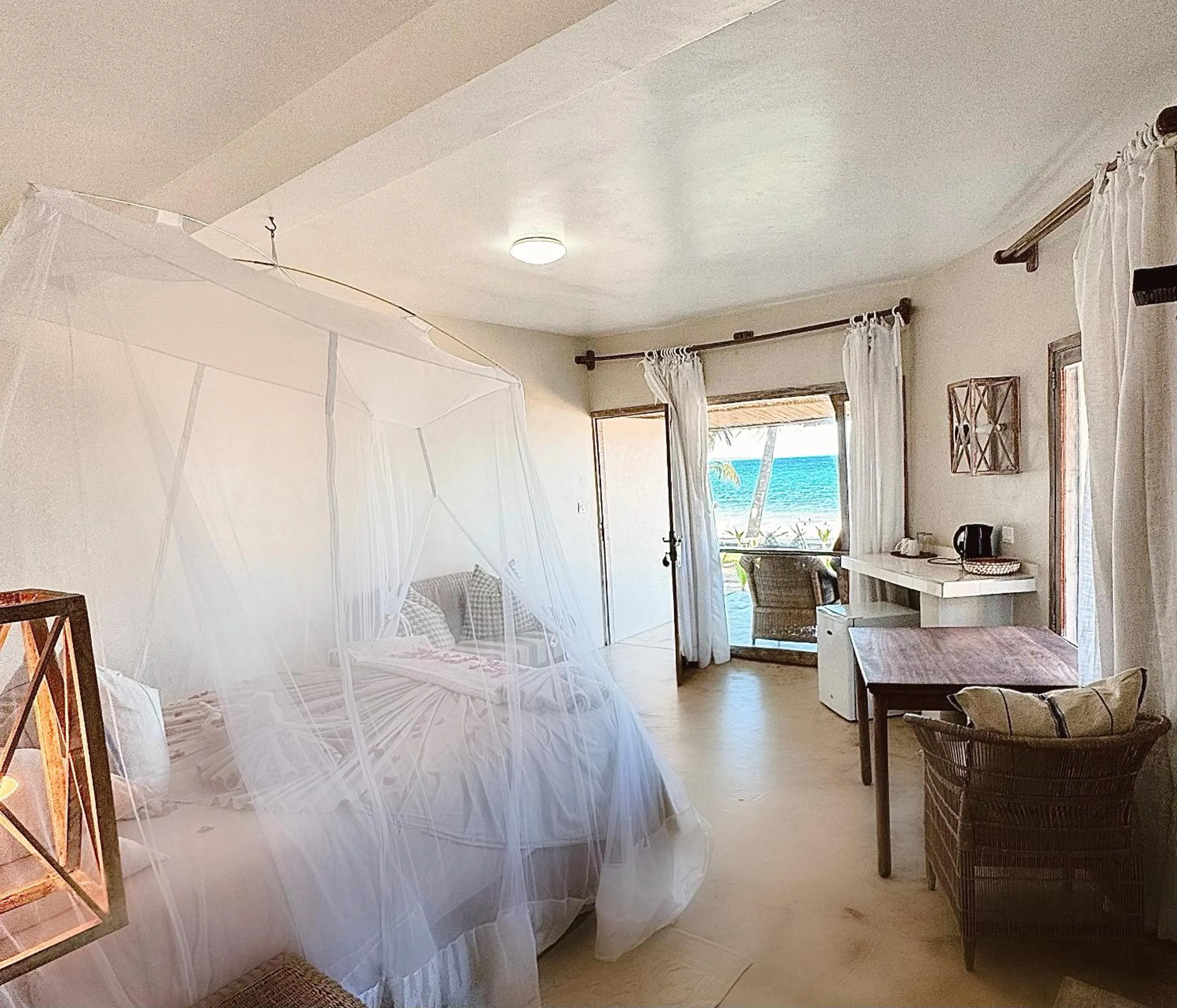 Deluxe Double Room with Sea View in The Nautilus Pemba