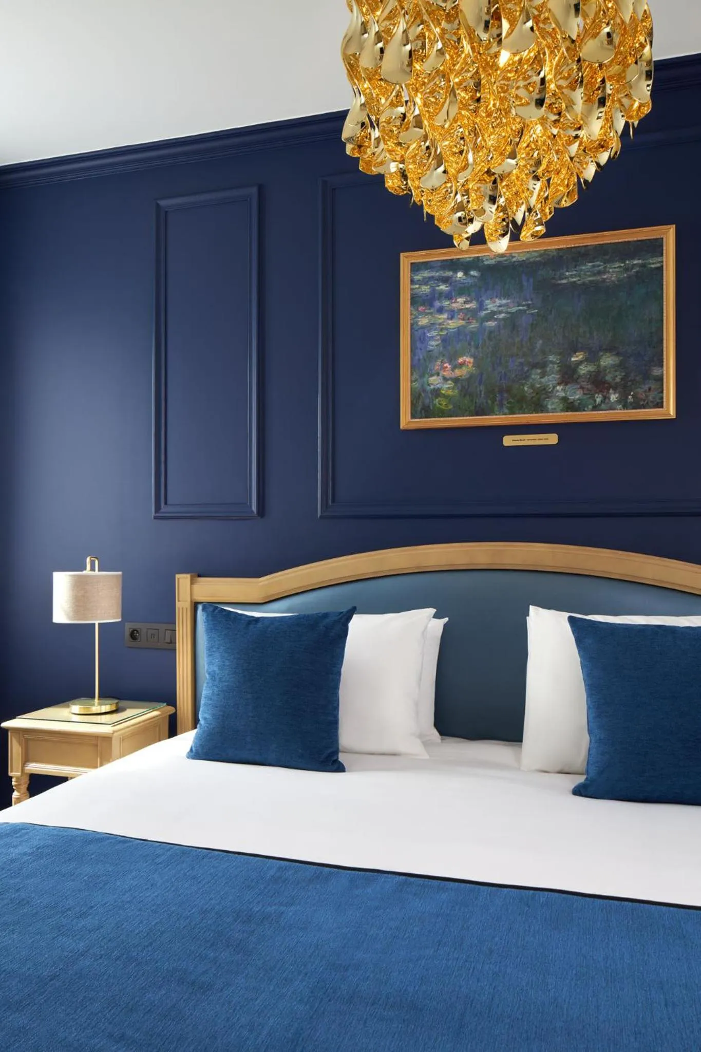 Bed in Hotel Villa Romantic & Spa