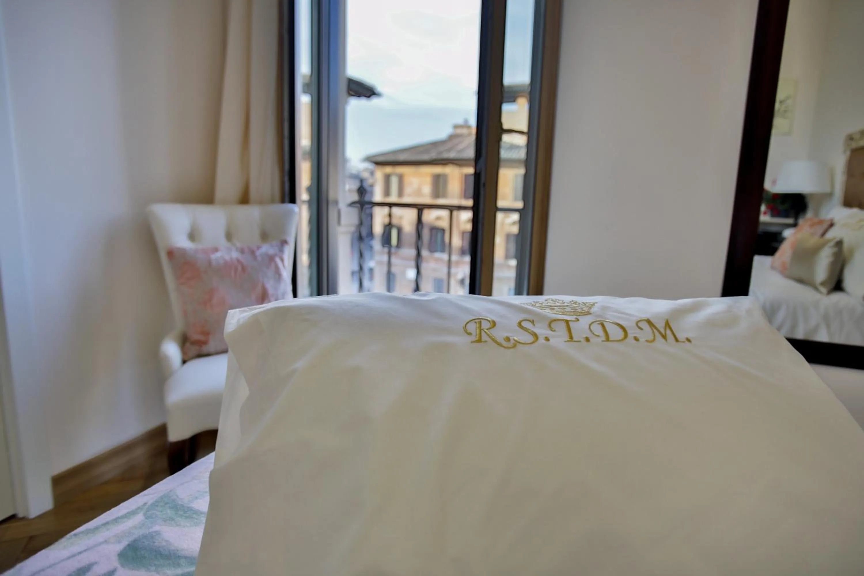 Decorative detail, Bed in Royal Suite Trinità Dei Monti