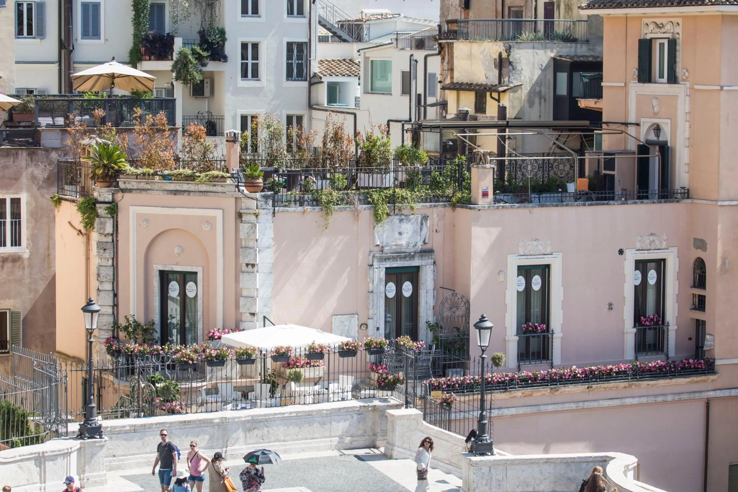 Facade/entrance in Royal Suite Trinità Dei Monti