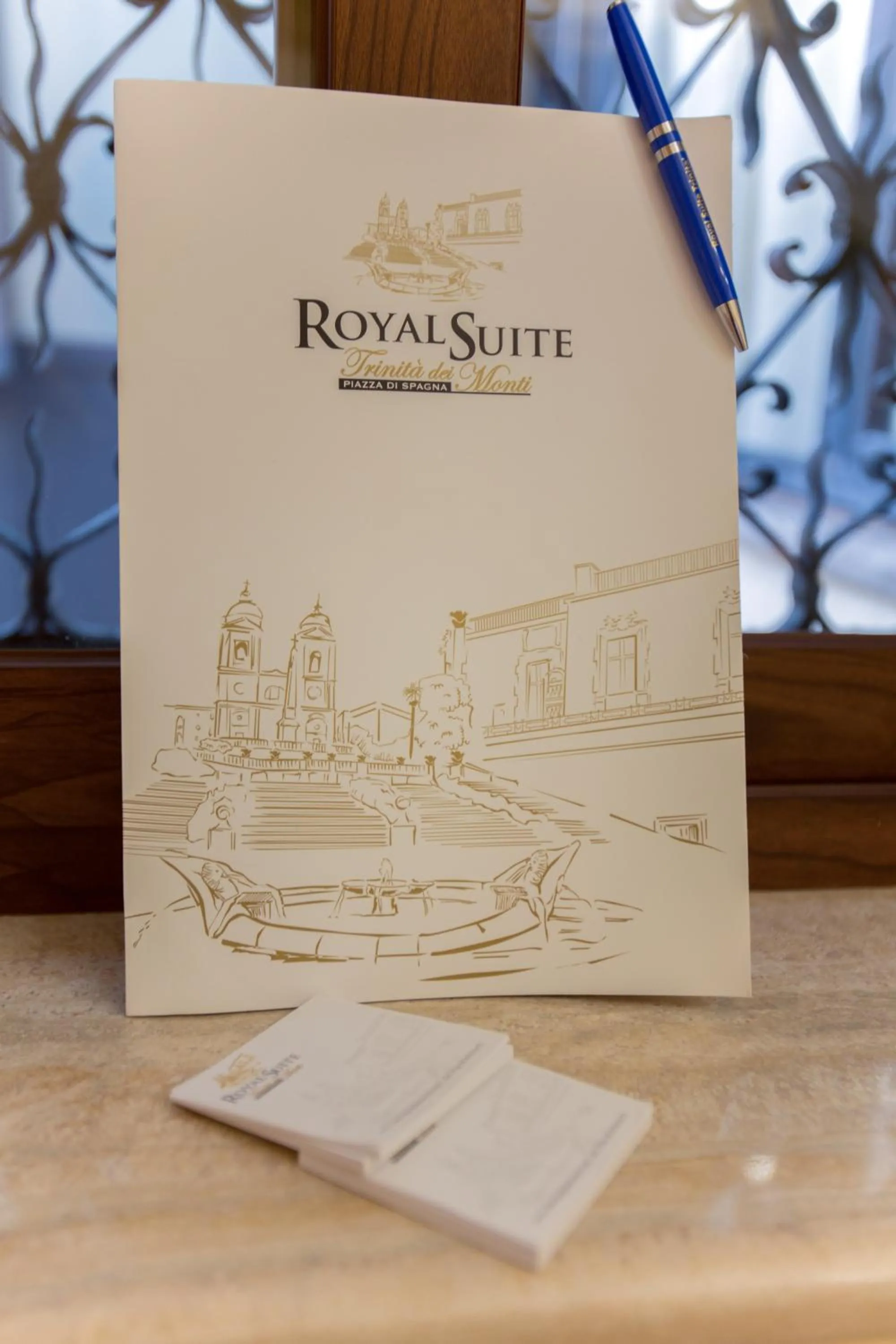 Decorative detail in Royal Suite Trinità Dei Monti