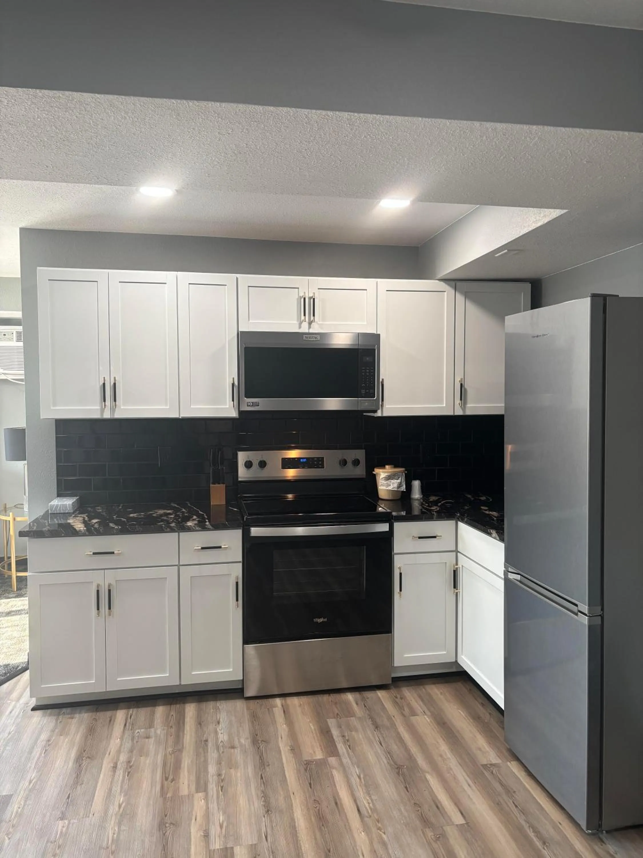 Plymouth Suites