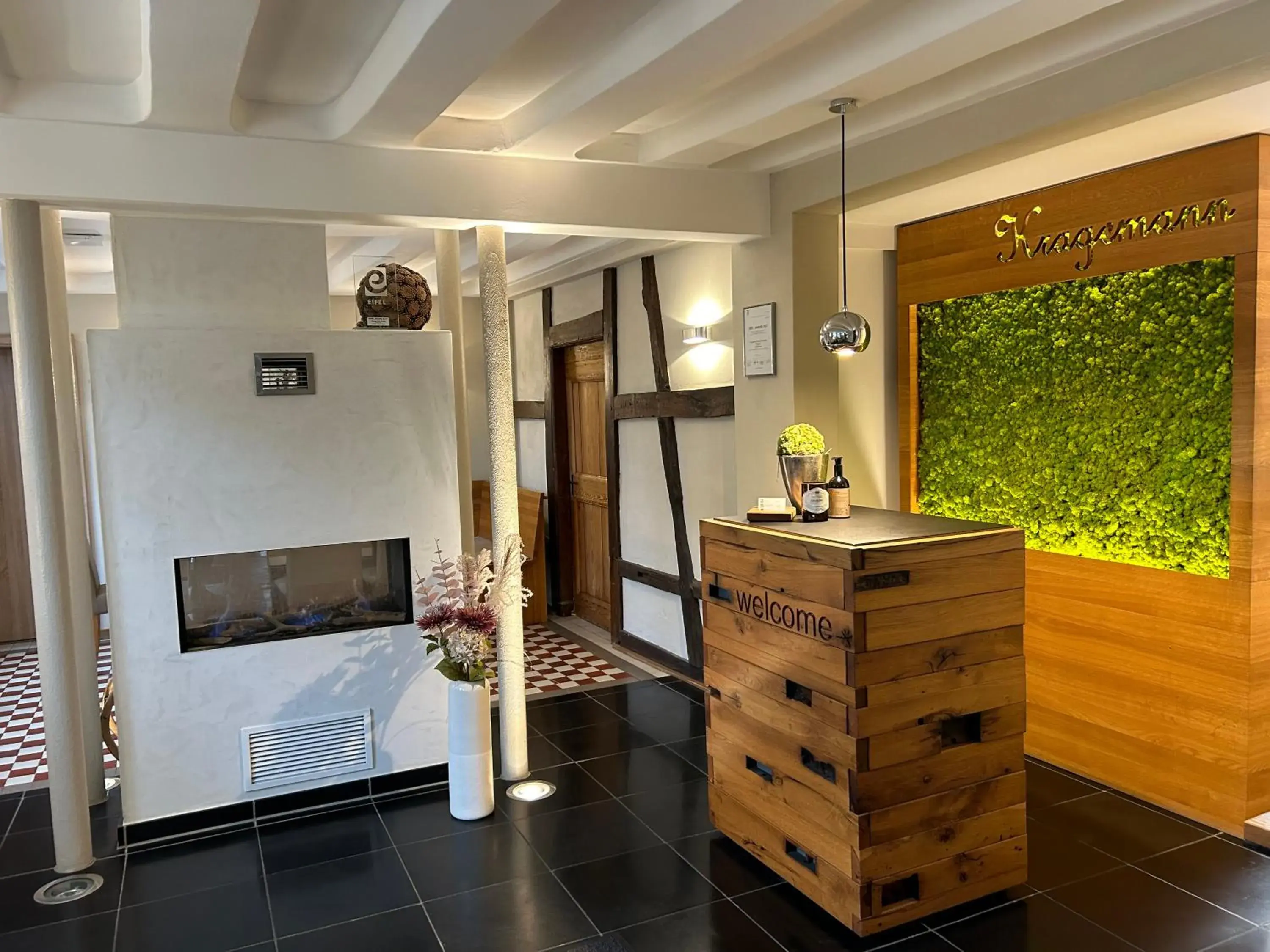 Lobby or reception in Kragemann Hotel & Vinothek Lobby or reception in Kragemann Hotel & Vinothek