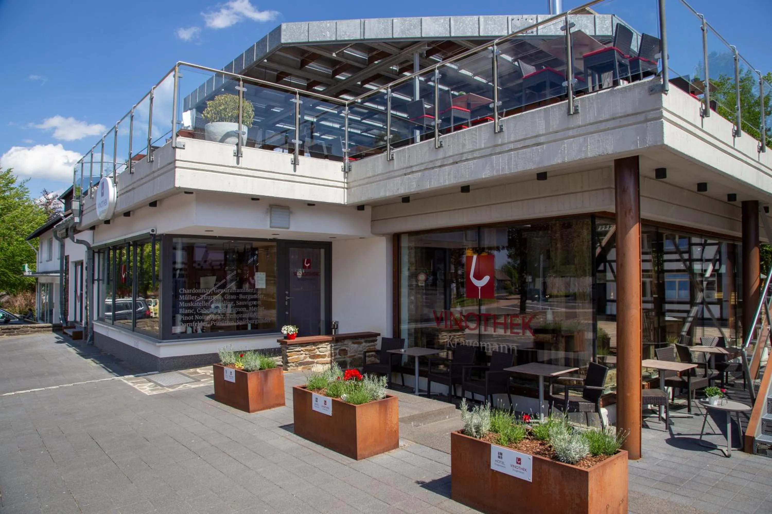 Property building in Kragemann Hotel & Vinothek