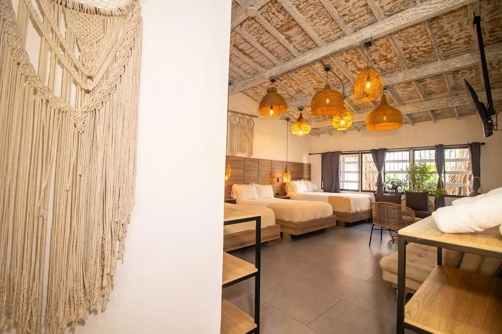 Deluxe Family Suite in Hotel Glamping La Polka
