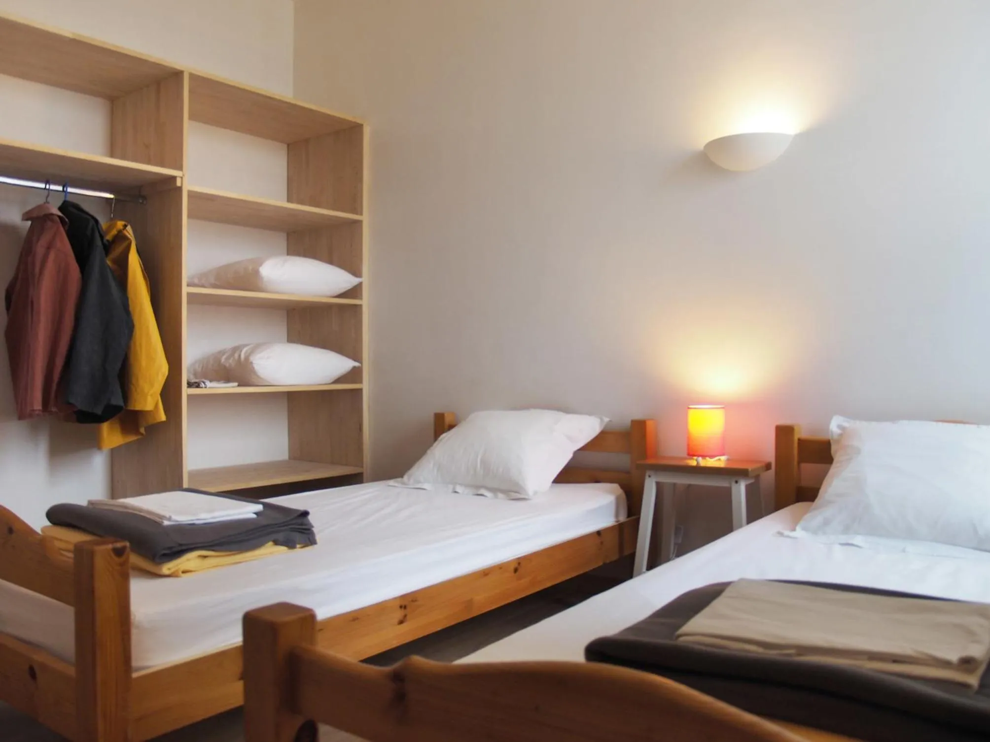 Twin Room - single occupancy in Gîte Les Pingouins de l'Aber