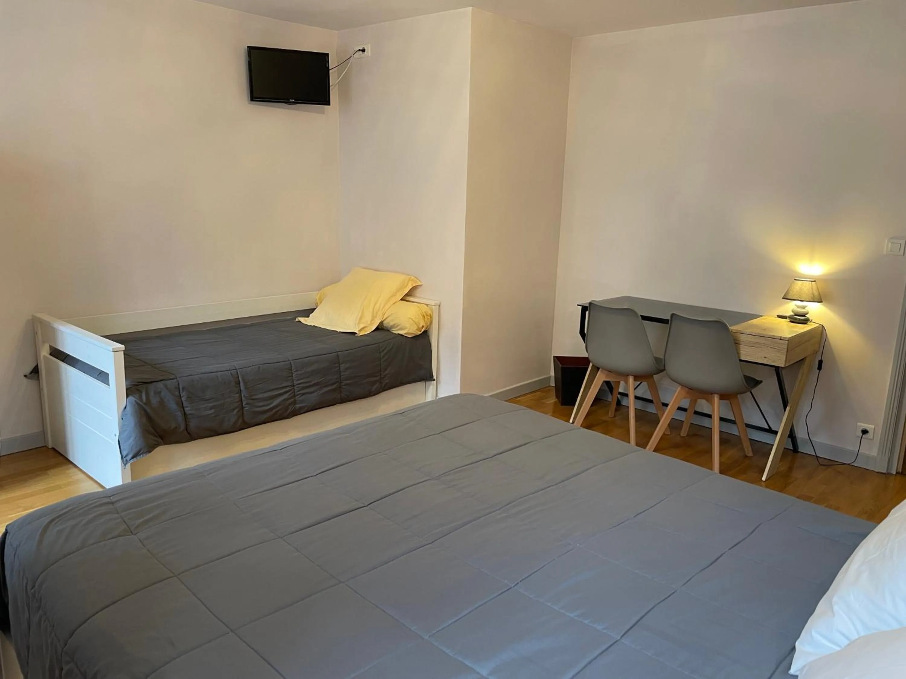 Shower in Auberge De Margot