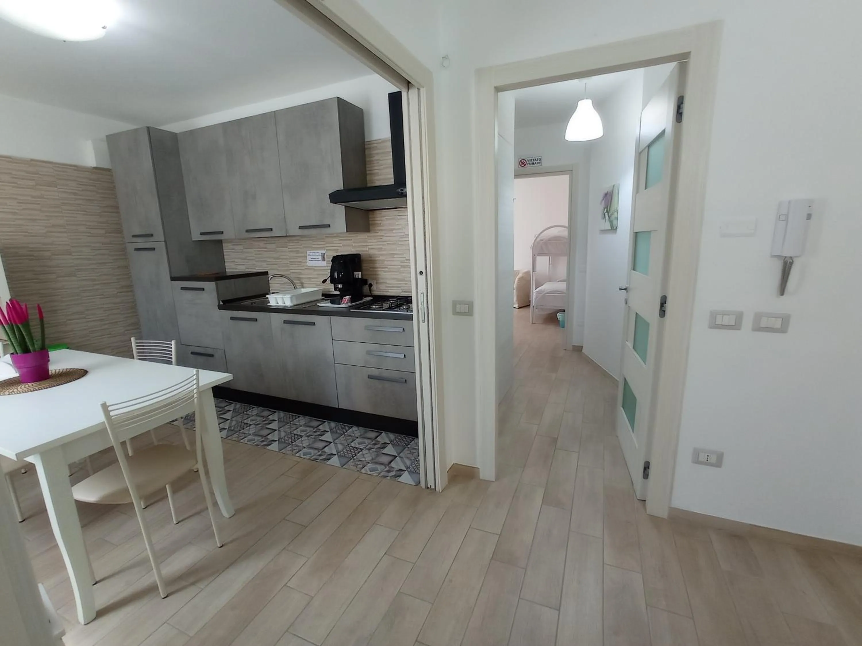 Kitchen or kitchenette in B&B Villa Rosa