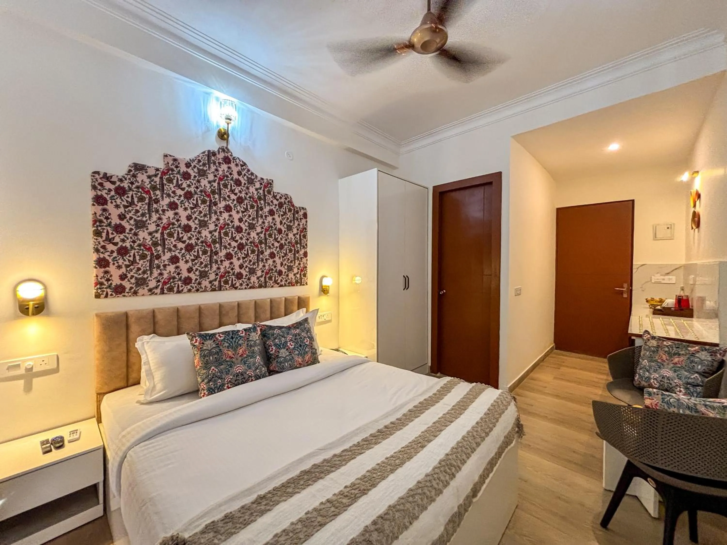 Standard Double Room in The Neeraj Ganga Rajmahal Wellness With Ganga View