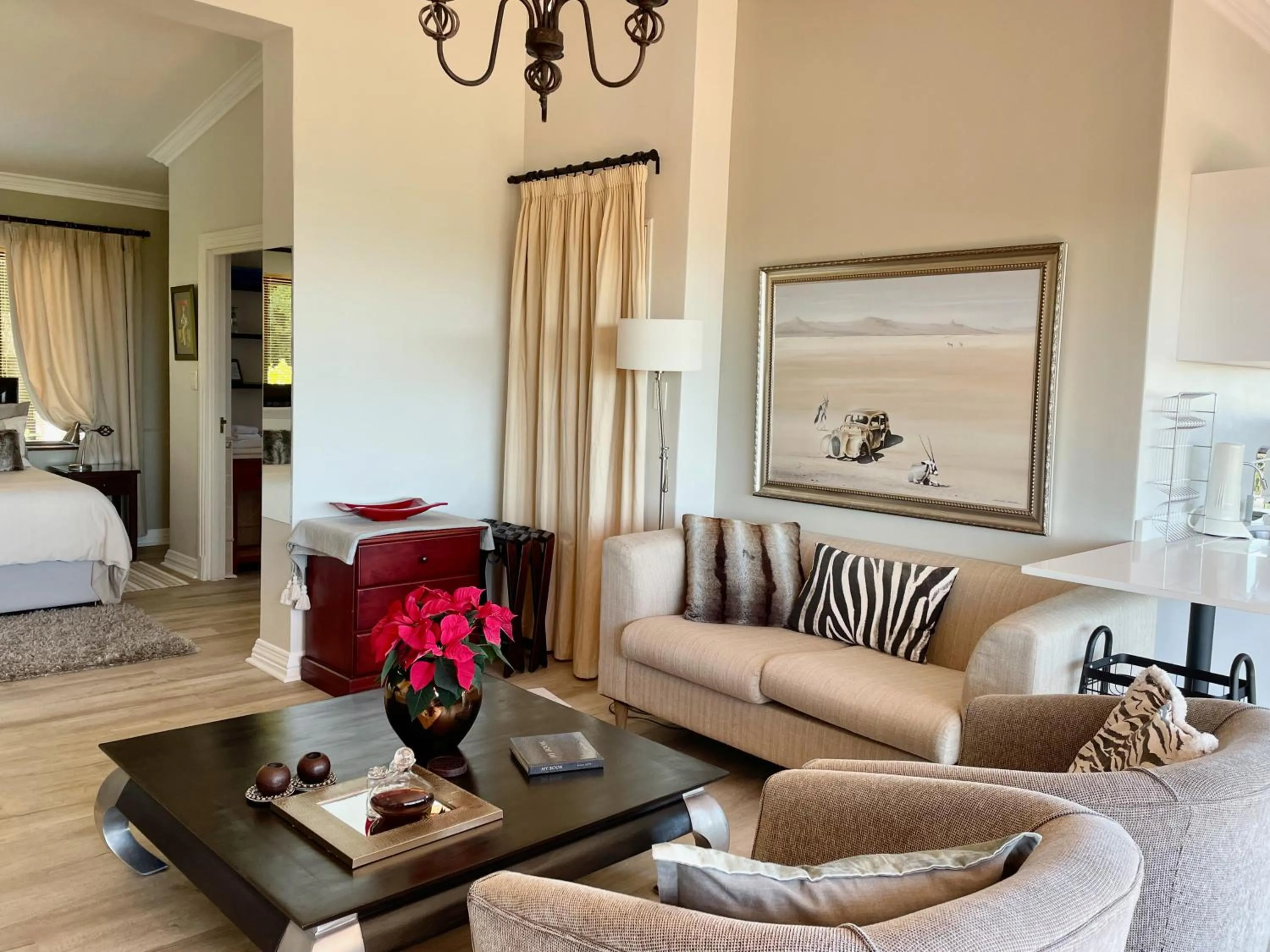 Living room, Bed in Dream Views