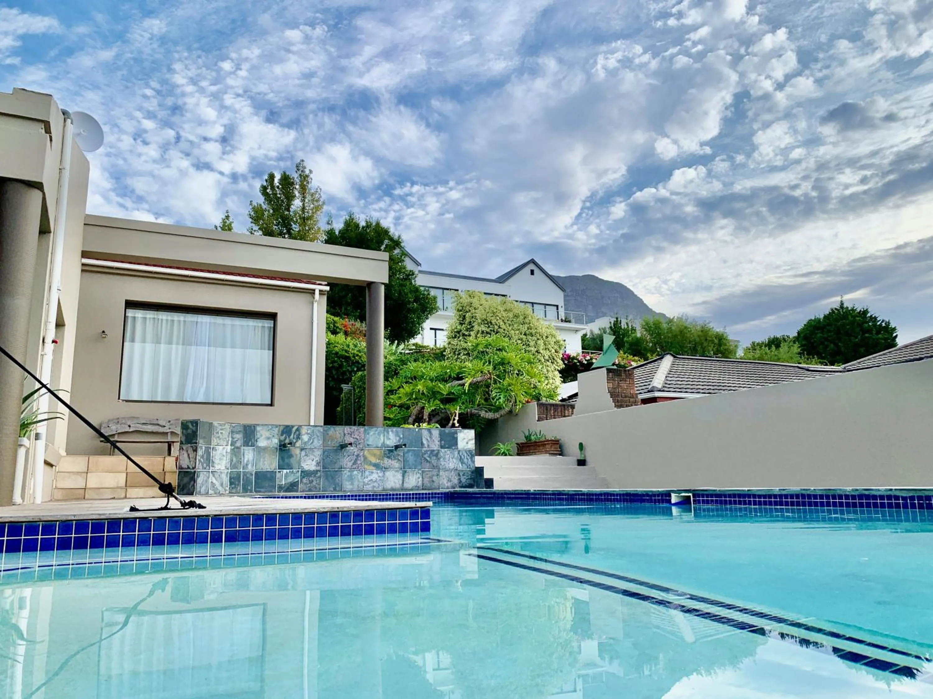 Property building in Dream Views