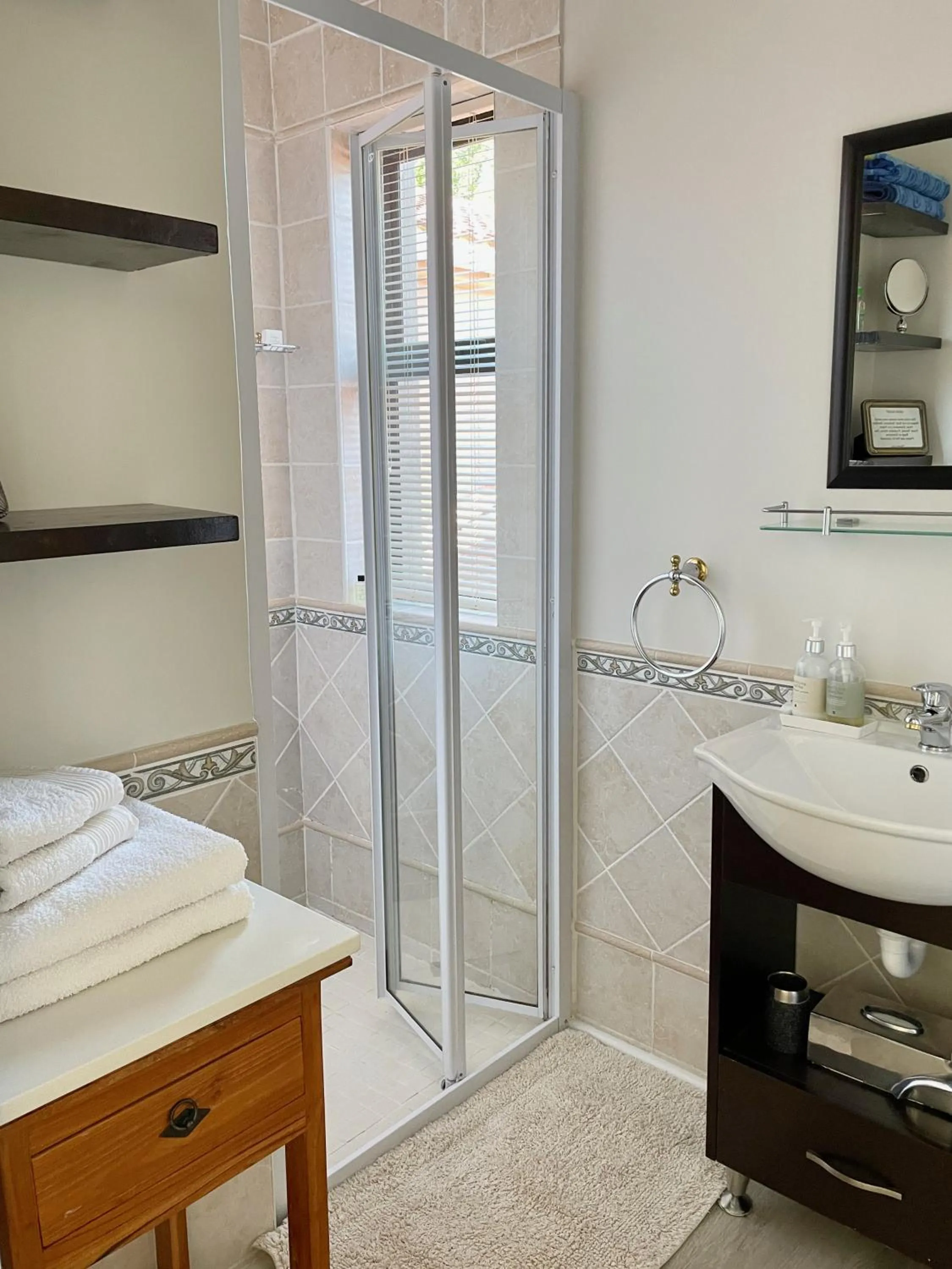 Bathroom in Dream Views