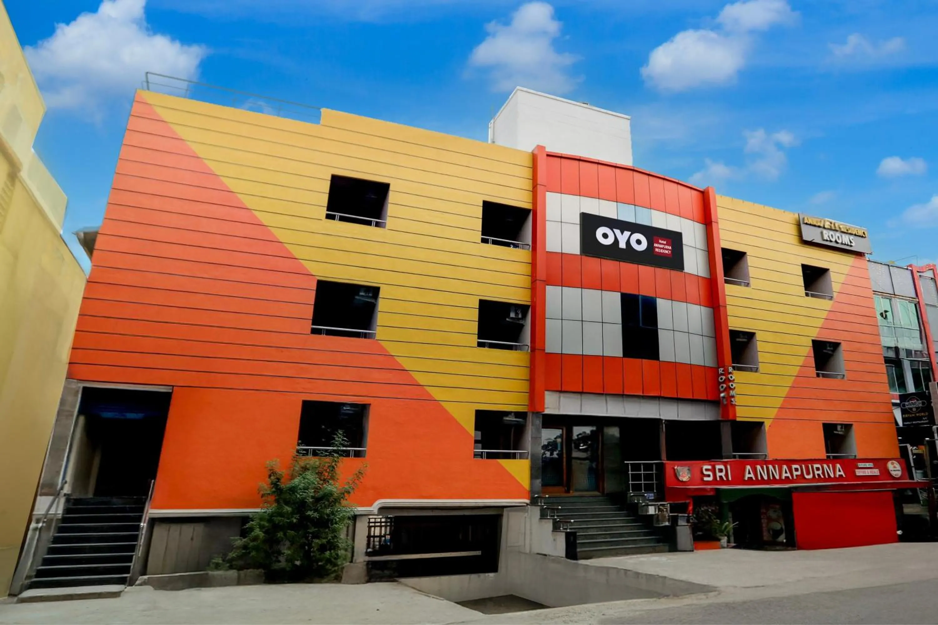 Facade/entrance in Hotel O by OYO ANNAPURNA RESIDENCY
