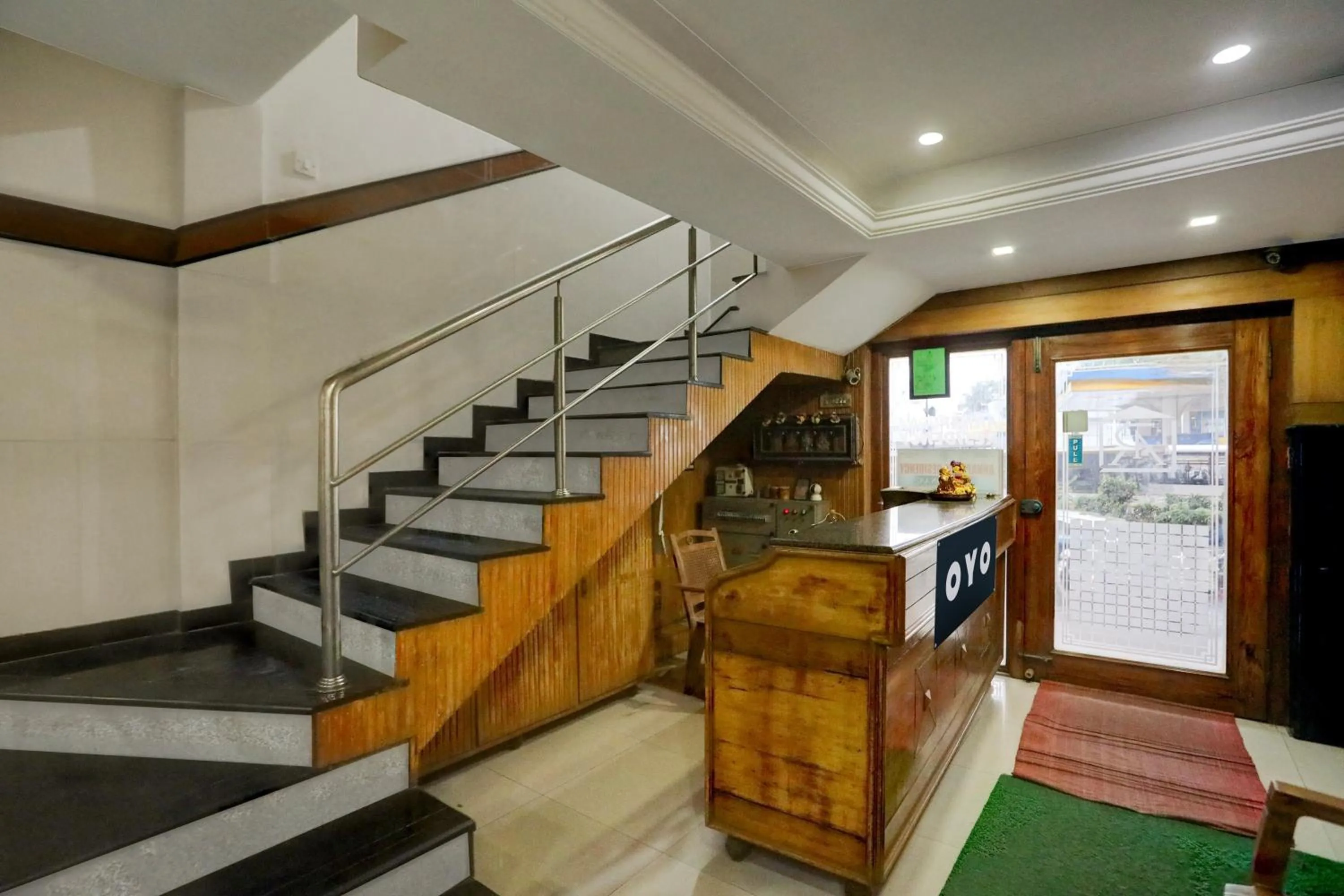 Lobby or reception in Hotel O by OYO ANNAPURNA RESIDENCY