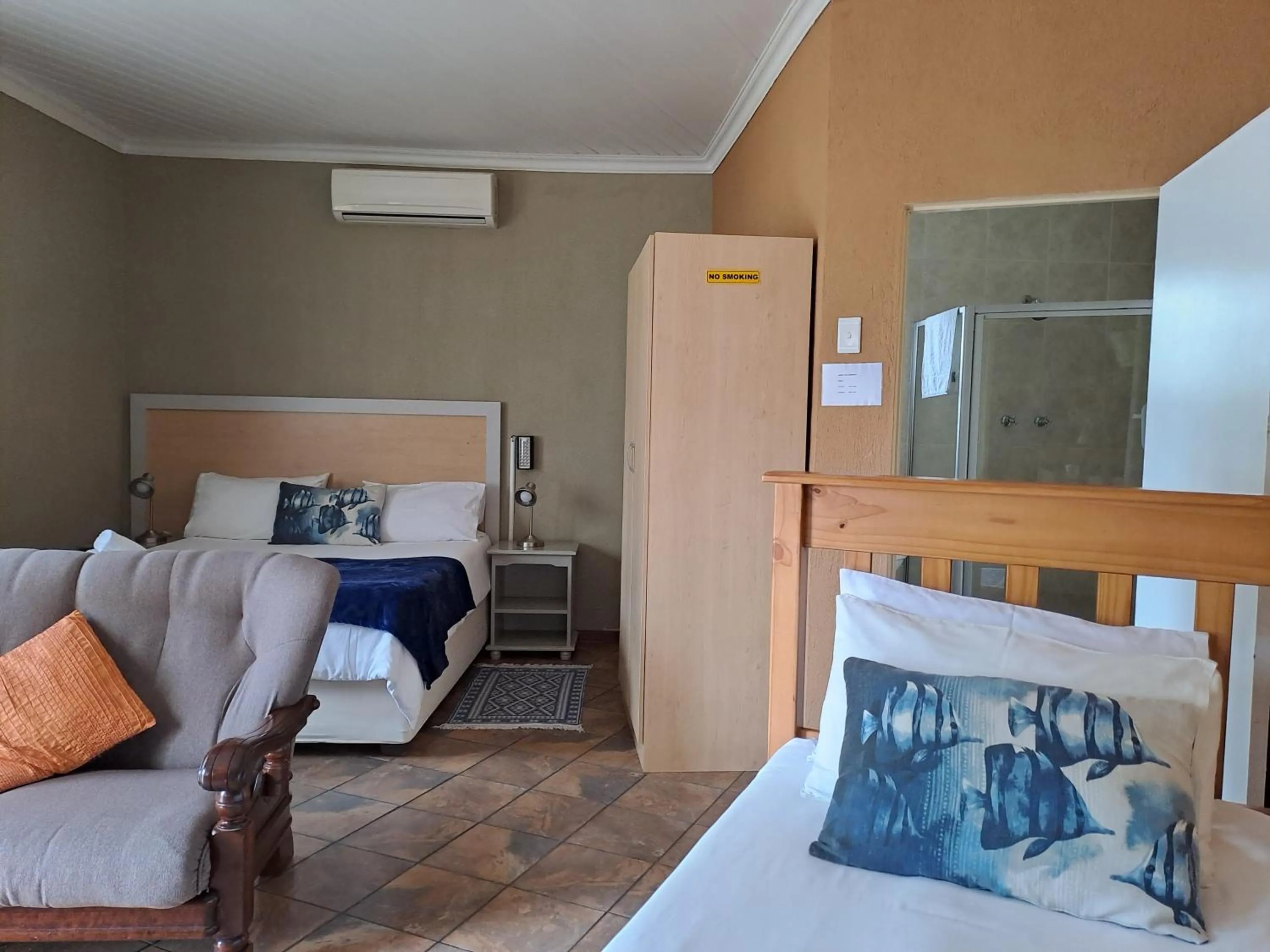 Bedroom, Bed in Amigos Bed & Breakfast - No loadshedding