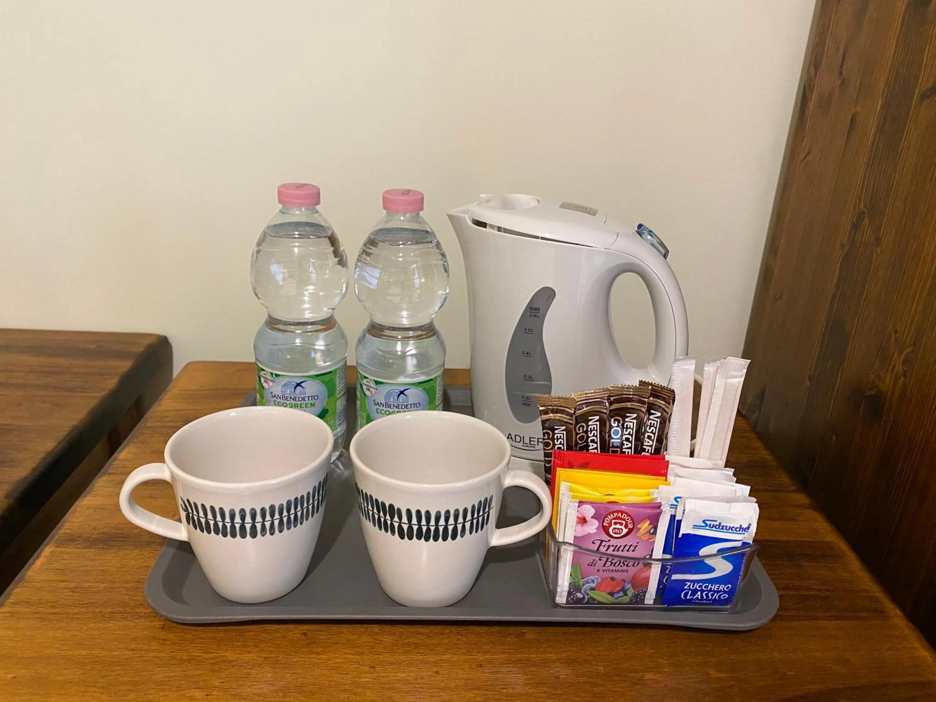 Coffee/tea facilities in Guest House Laocoonte