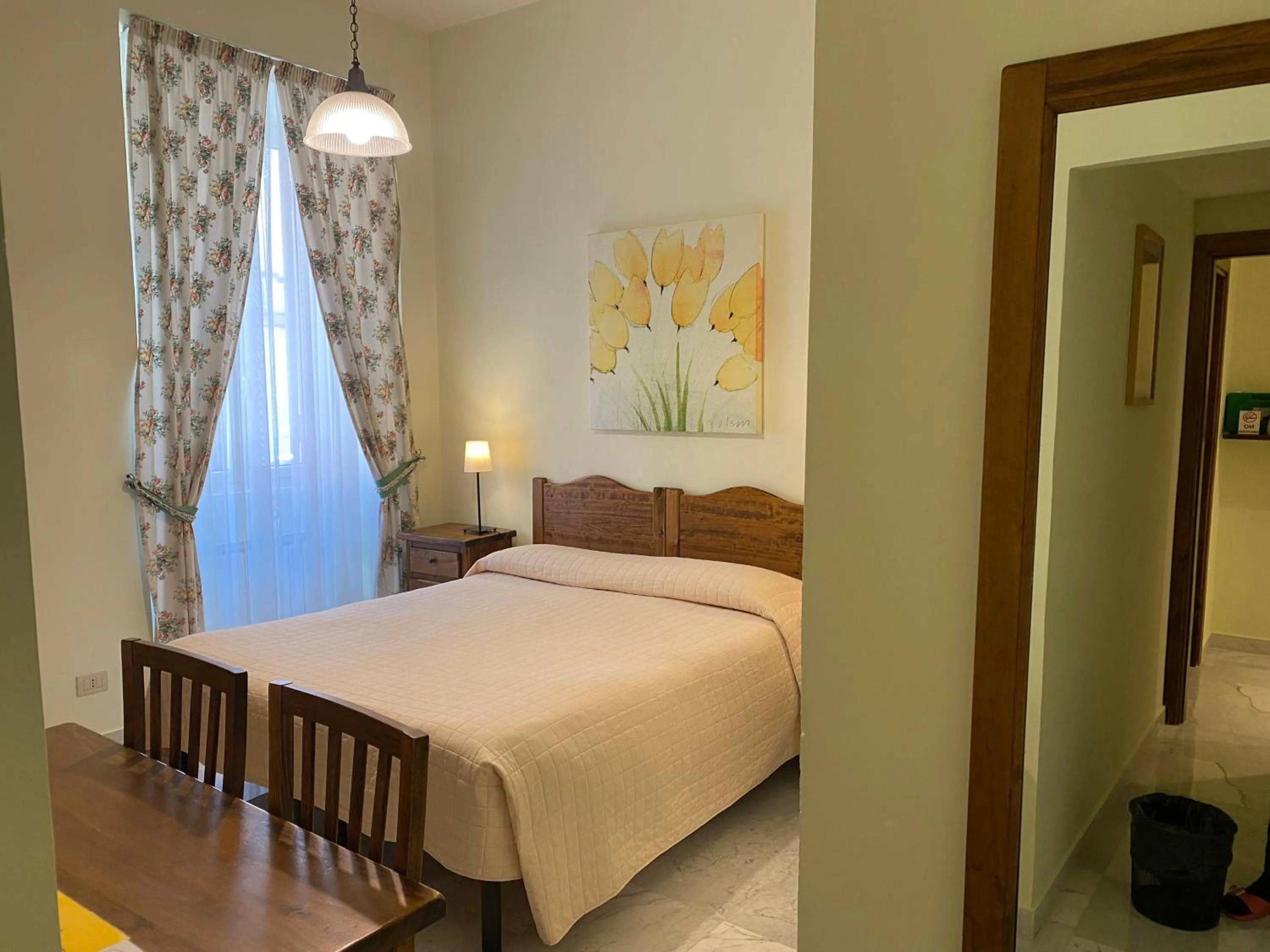 Photo of the whole room, Bed in Guest House Laocoonte