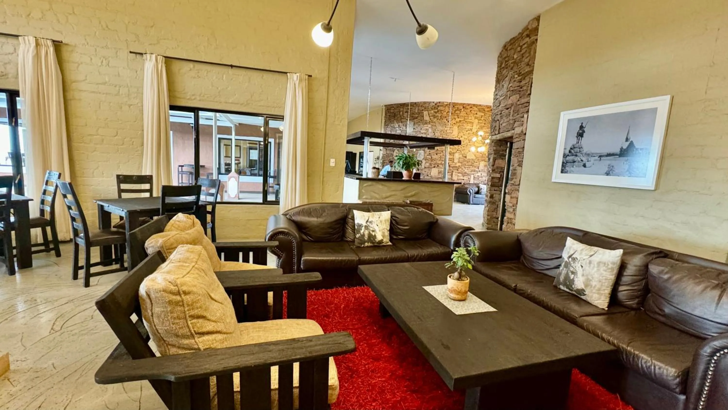 Living room in River Crossing Lodge