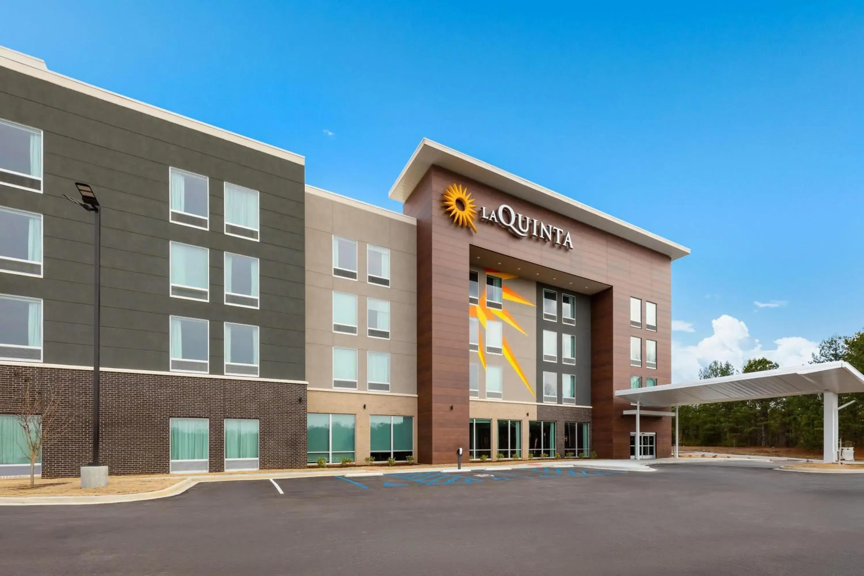 La Quinta Inn & Suites by Wyndham Athens I-65 La Quinta Inn & Suites by Wyndham Athens I-65