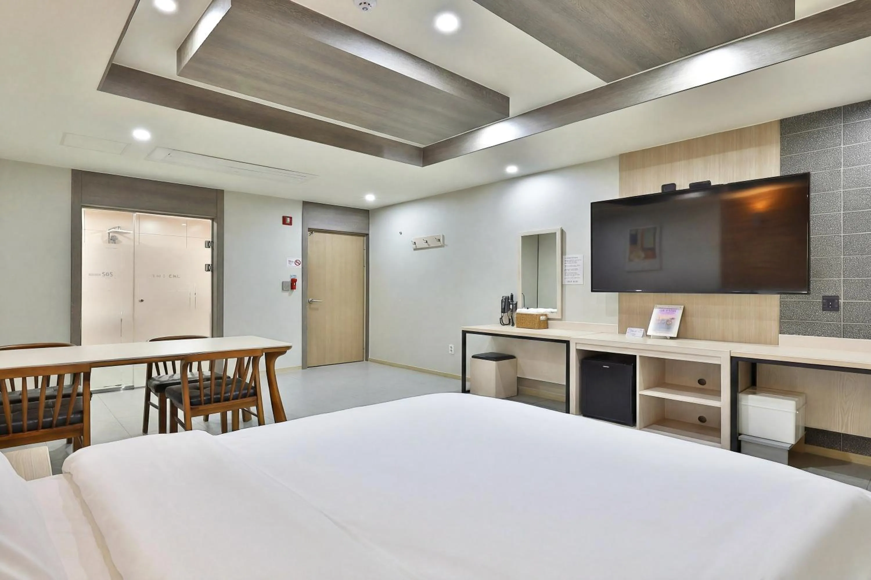 Bedroom, Bed in The Ciel
