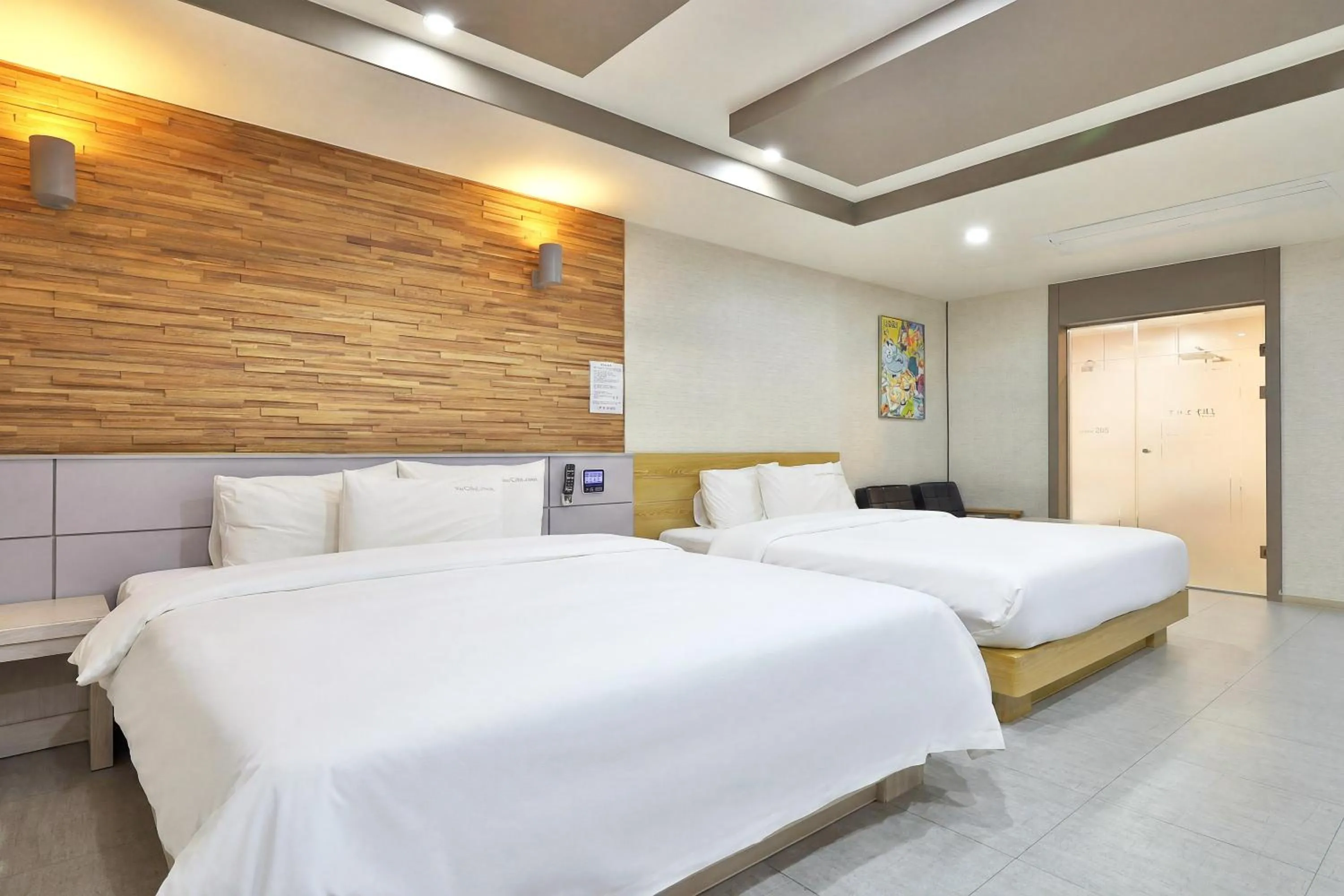 Bedroom, Bed in The Ciel