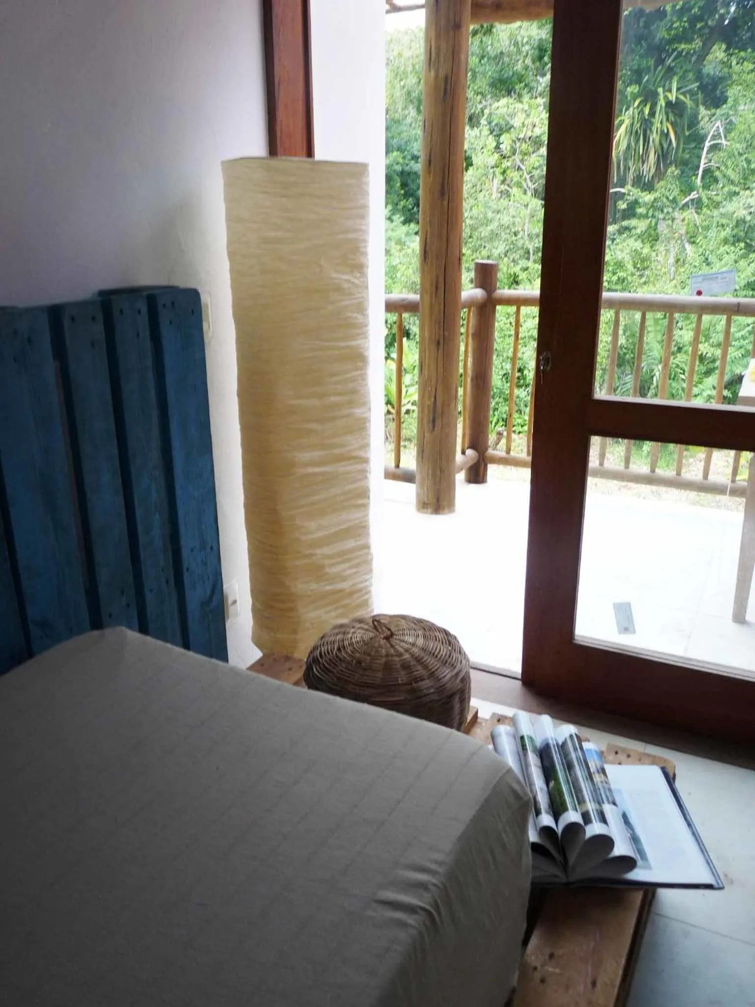 Living room, Bed in Vila Engawa Flats