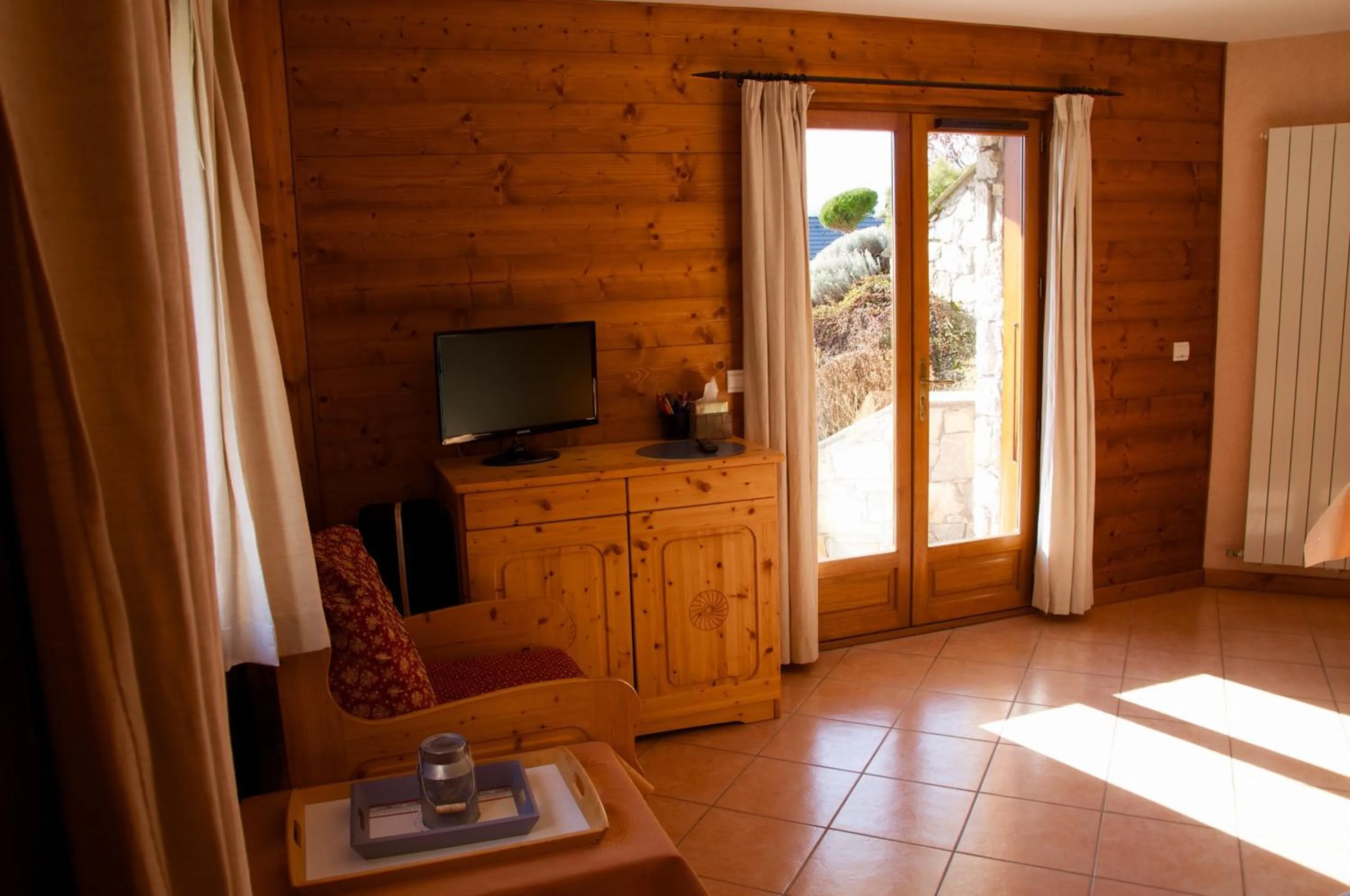 TV and multimedia in Gîte de La Belle Étoile