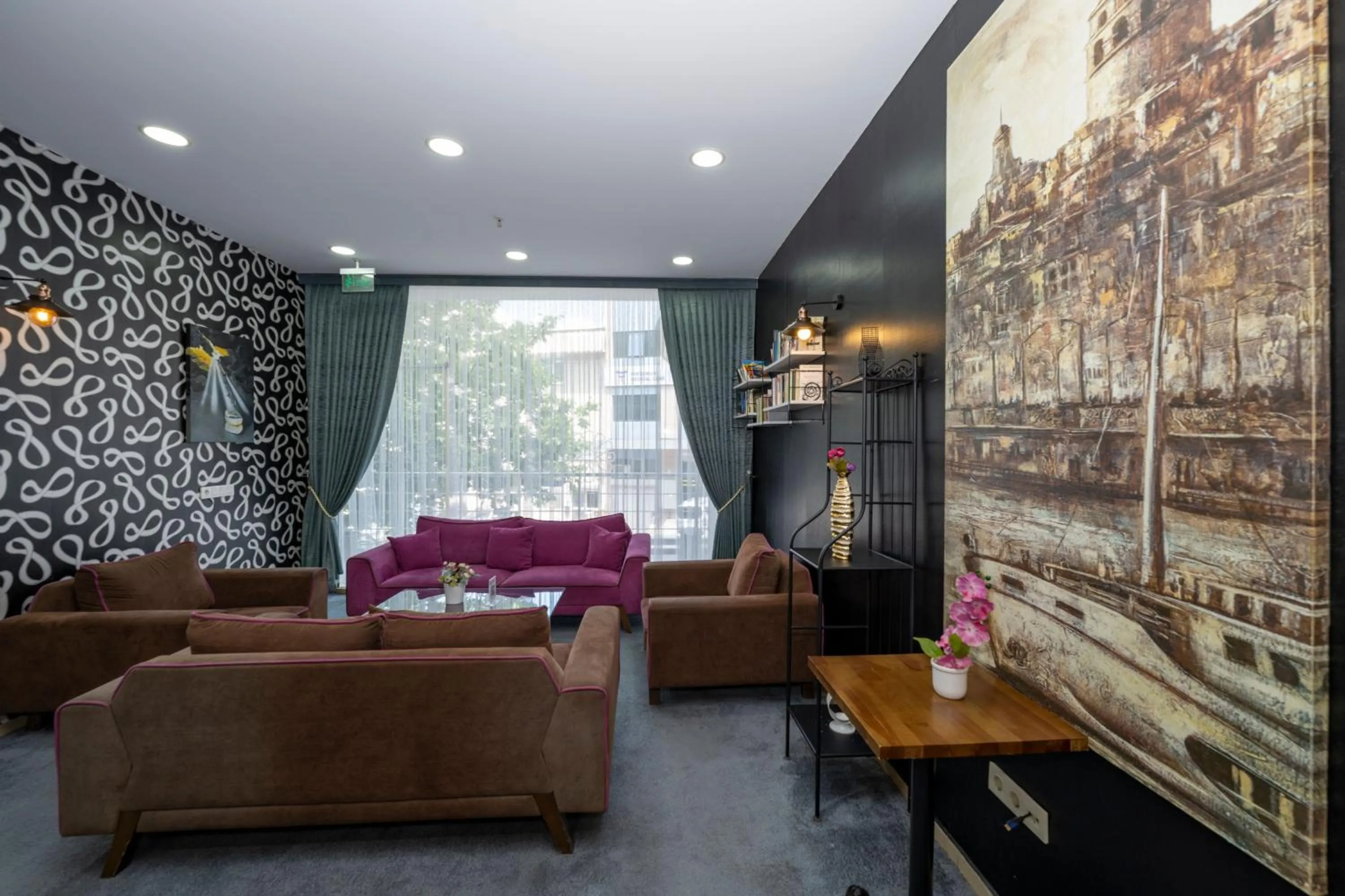 Seating area in Harmony Hotel Merter & SPA